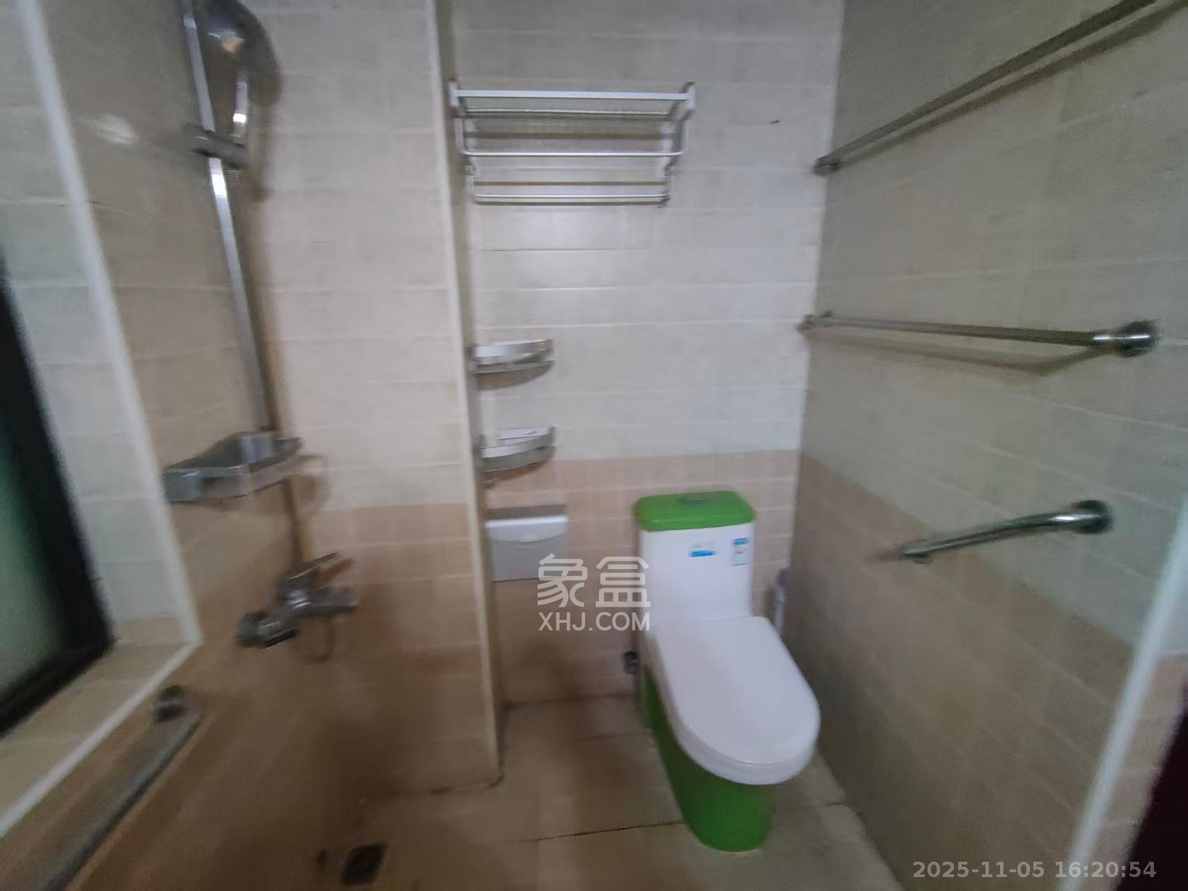 湘江雅颂居 2室2厅1卫 2200.0元/月 湘江雅颂居 2室2厅1卫 2200.0元/月室内图