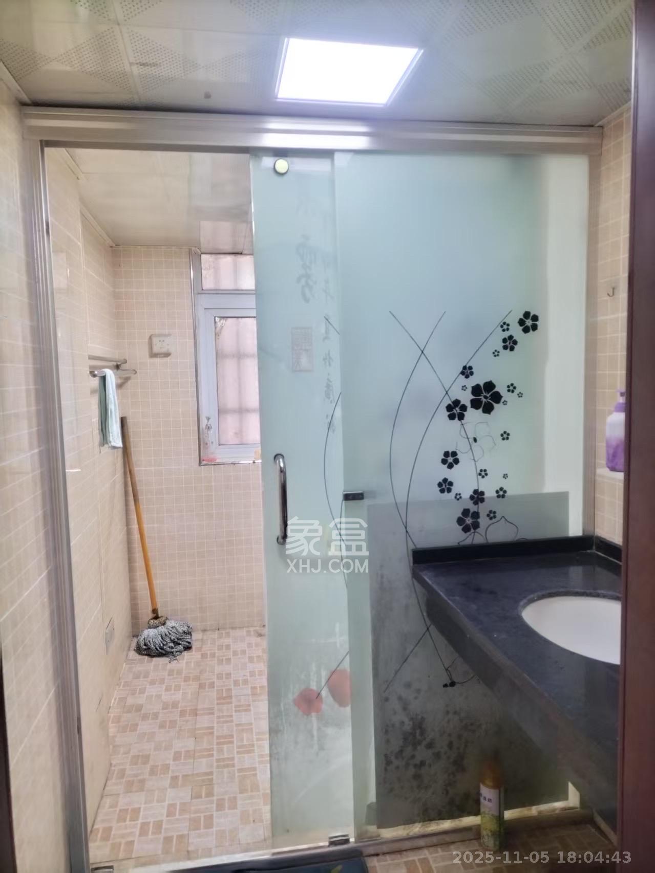 骑龙安置小区 2室2厅1卫 1800.0元/月 骑龙安置小区 2室2厅1卫 1800.0元/月室内图