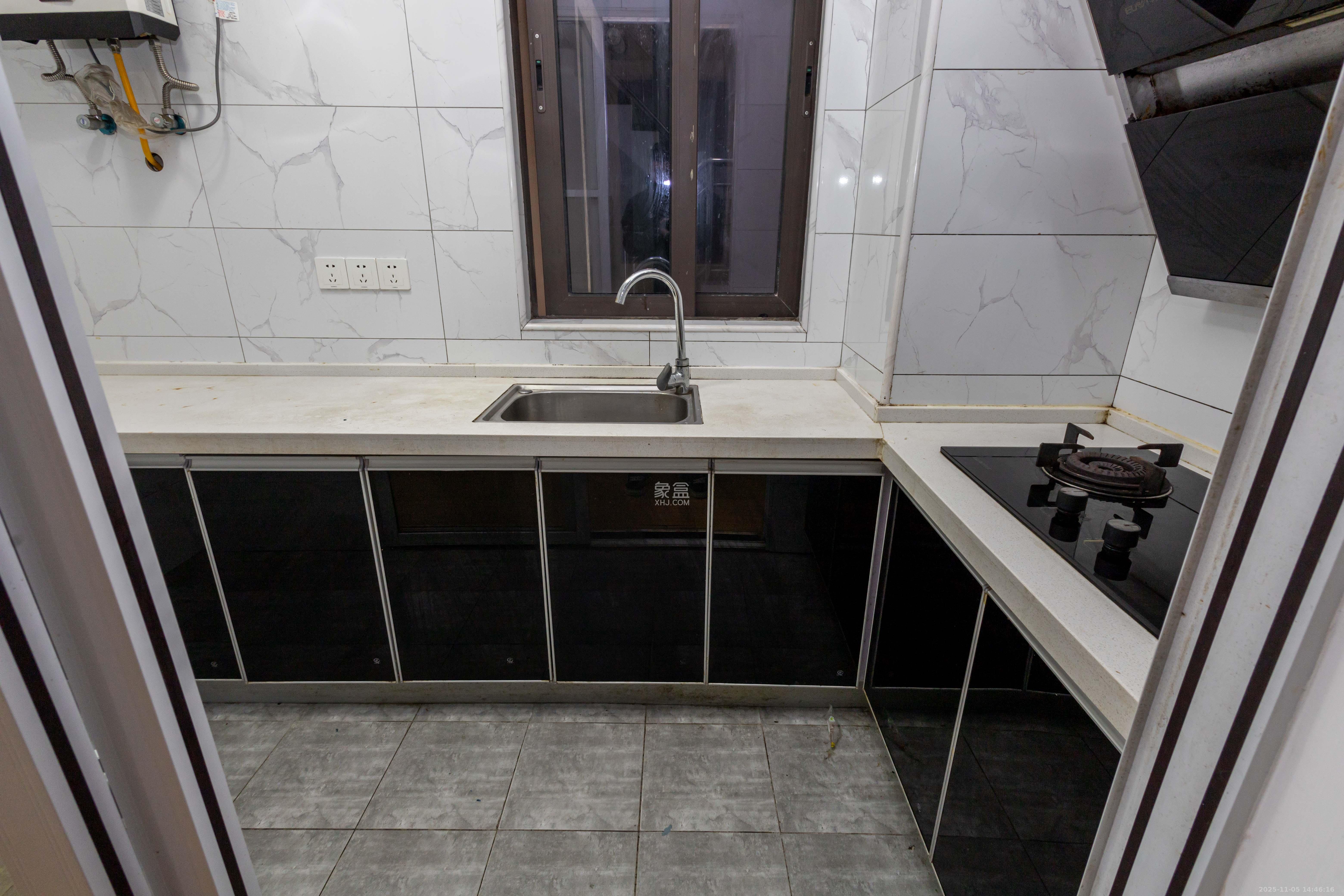 龙湖碧桂园天宸原著 4室2厅2卫 169.8万 龙湖碧桂园天宸原著 4室2厅2卫 169.8万厨房