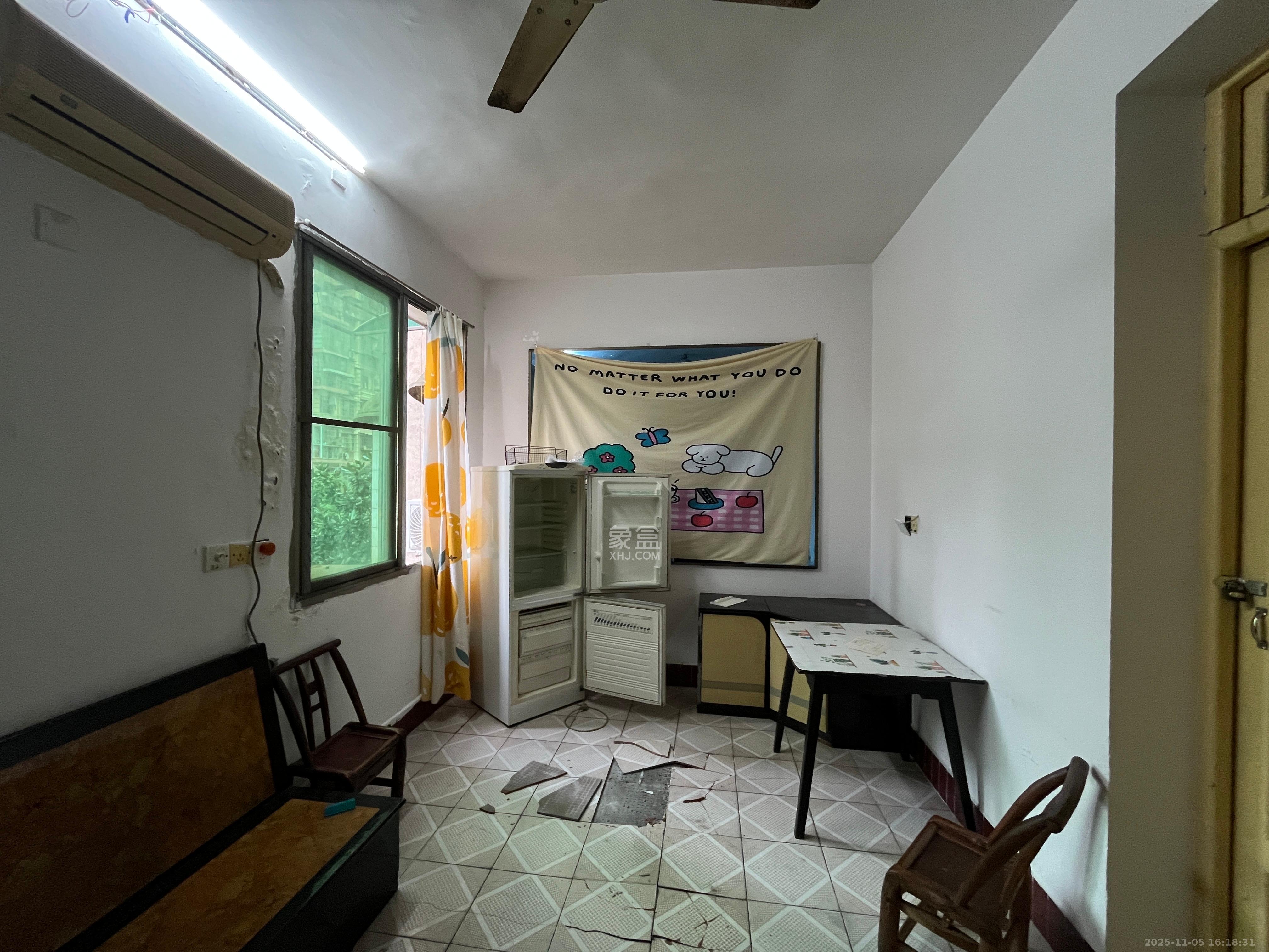 长重机械厂宿舍  2室1厅1卫    1200.0元/月室内图