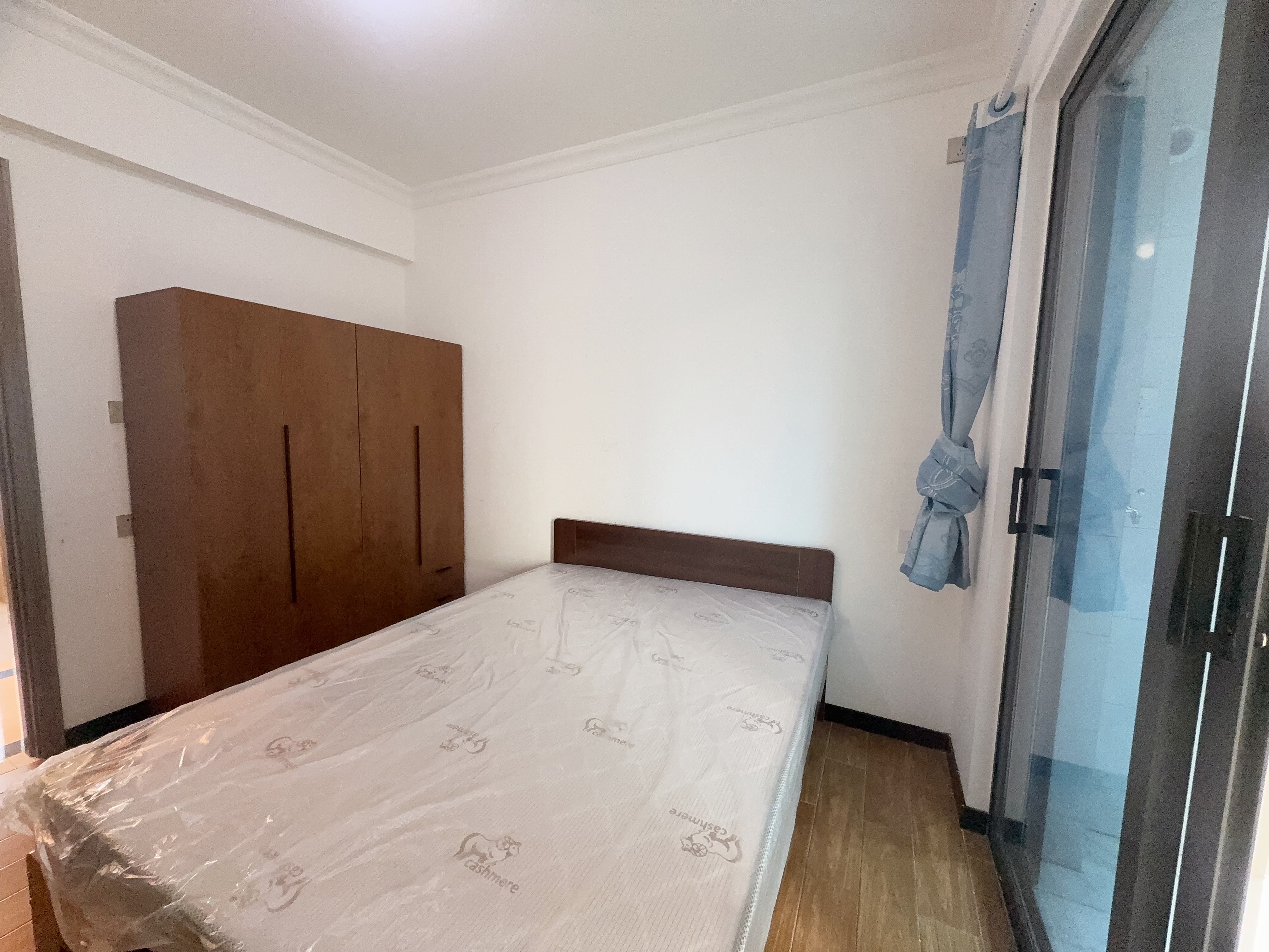 碧桂园公园上城 3室2厅2卫 2600.0元/月 碧桂园公园上城 3室2厅2卫 2600.0元/月室内图