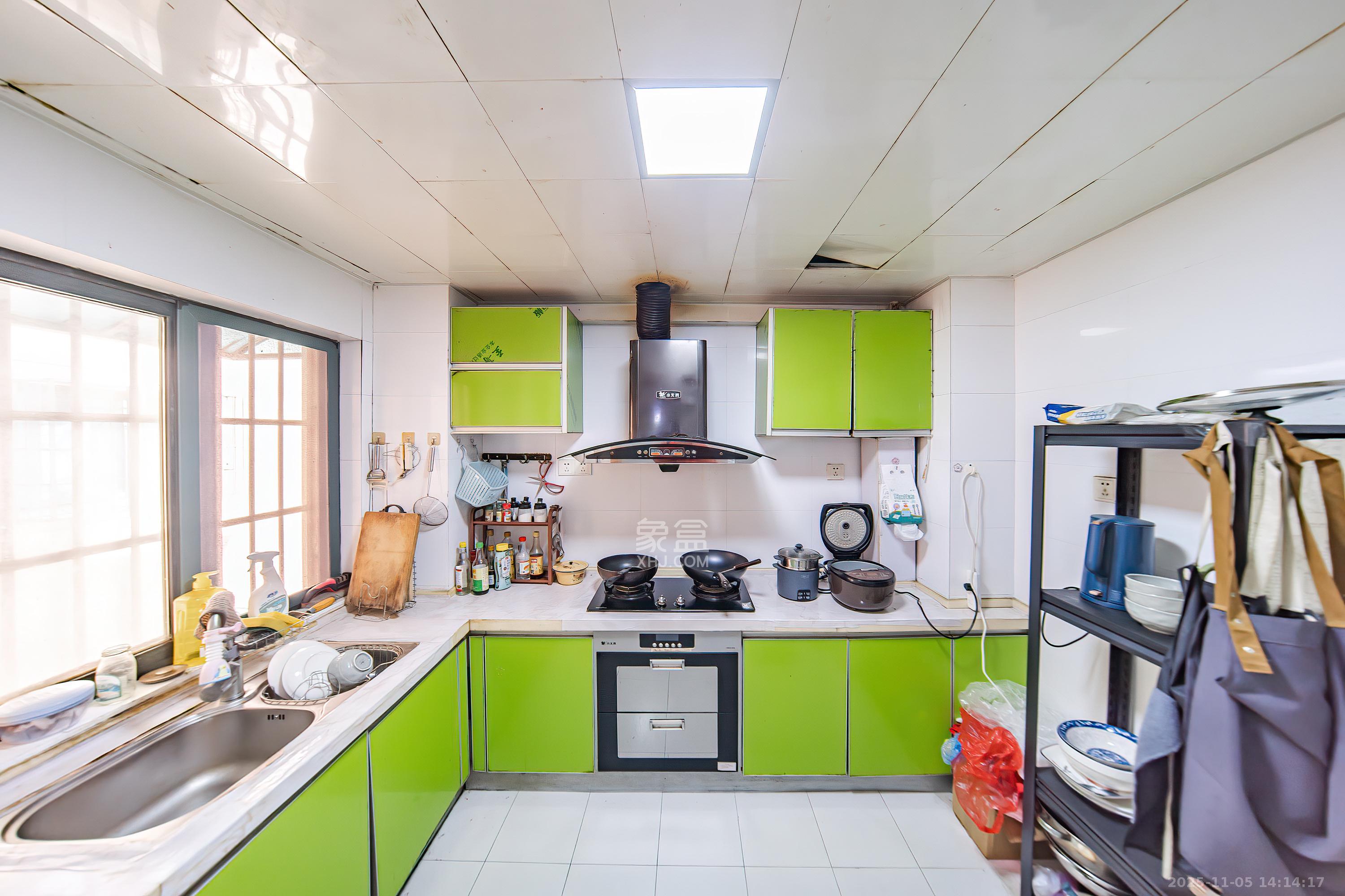 佳阳悦景馨都  2室1厅1卫    65.0万厨房