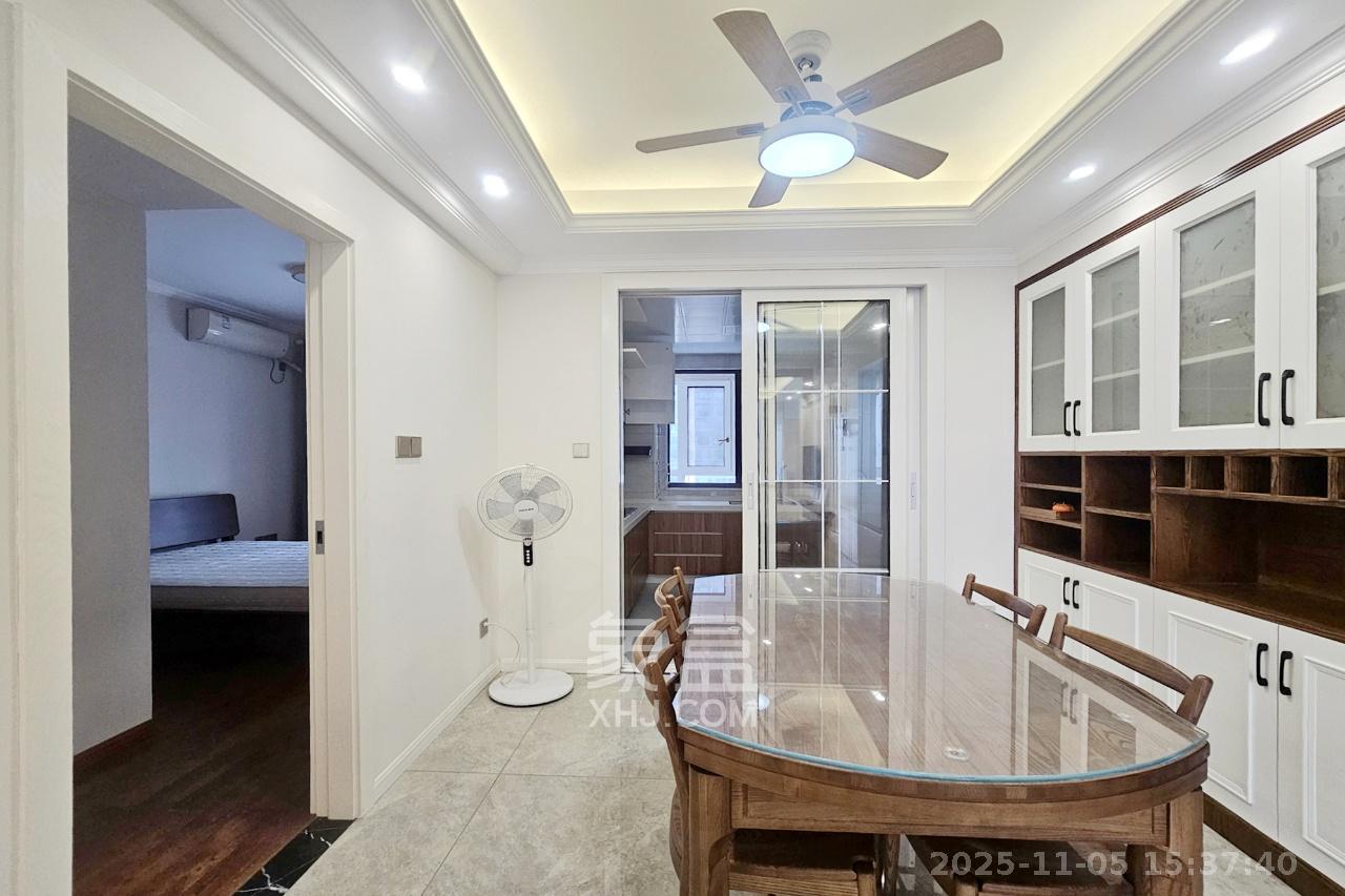 明昇壹城(明昇时代广场)一期 3室2厅2卫 3900.0元/月 明昇壹城(明昇时代广场)一期 3室2厅2卫 3900.0元/月室内图