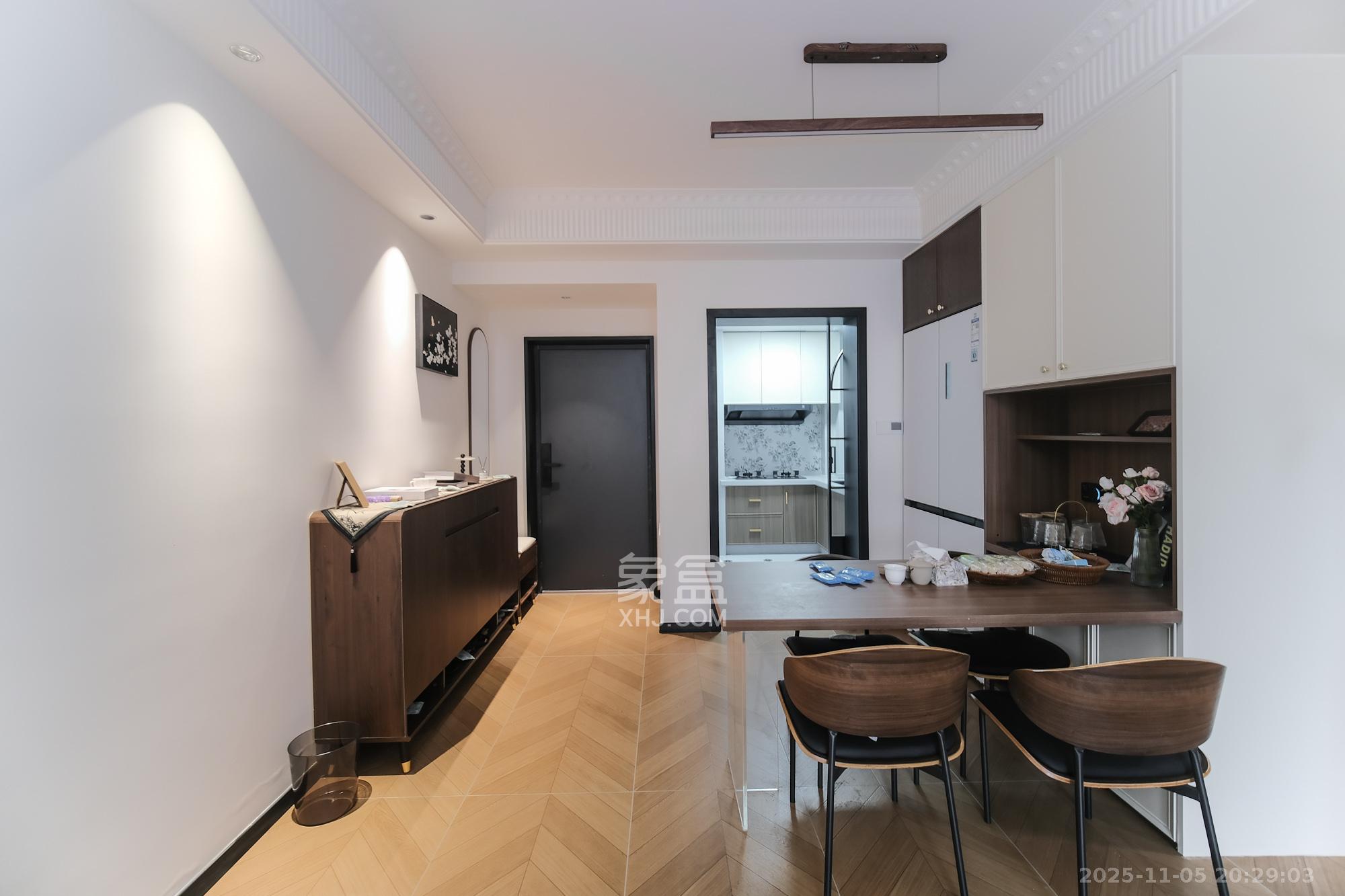 荣盛花语城  2室2厅1卫    85.8万客厅