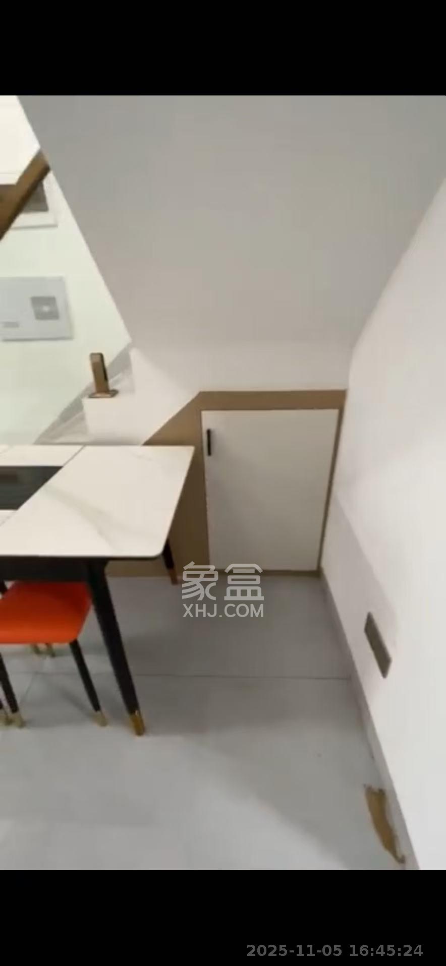 梅溪湖金茂湾 2室1厅1卫 2100.0元/月 梅溪湖金茂湾 2室1厅1卫 2100.0元/月室内图