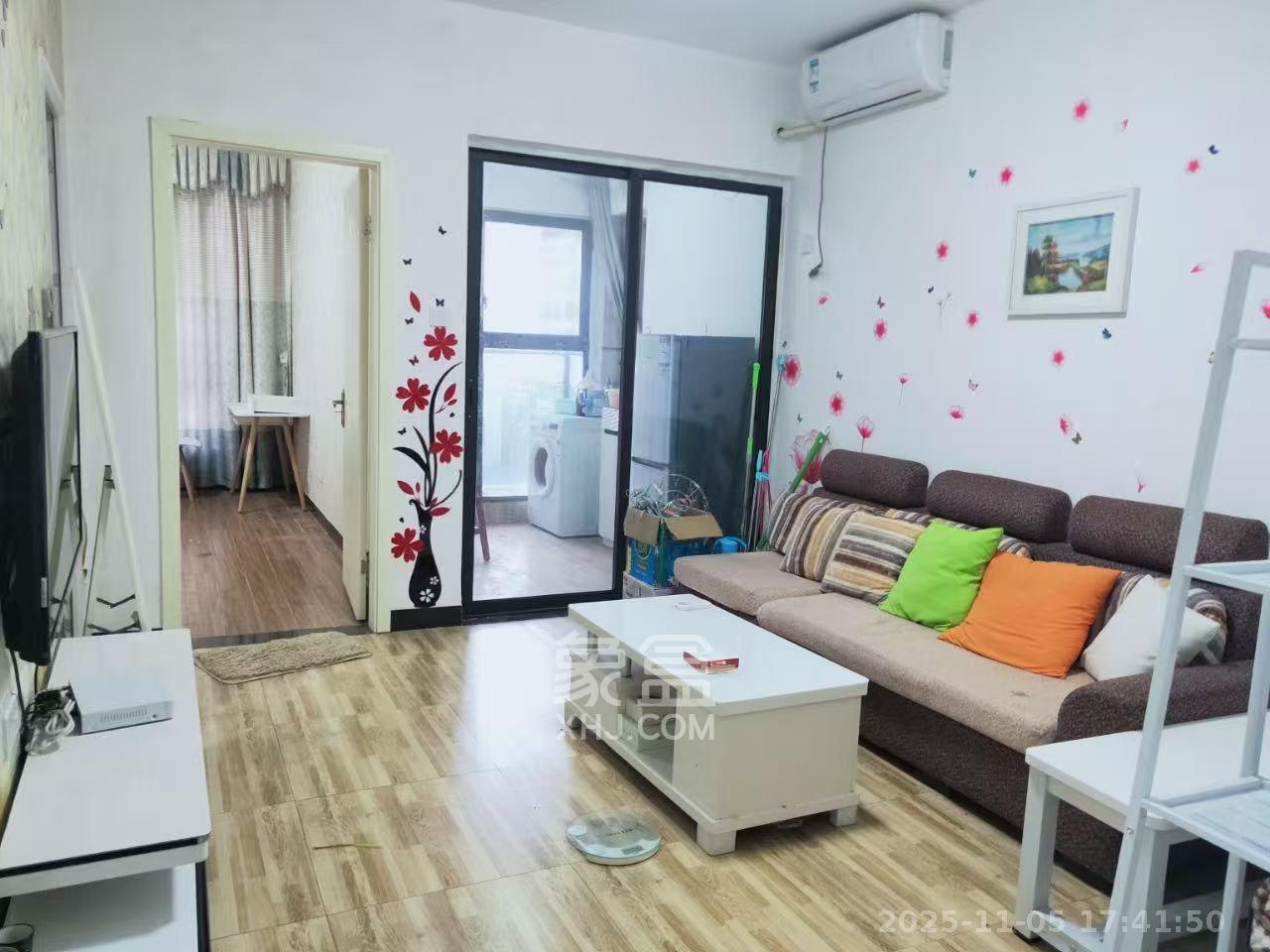 达美D6区  1室1厅1卫    2100.0元/月