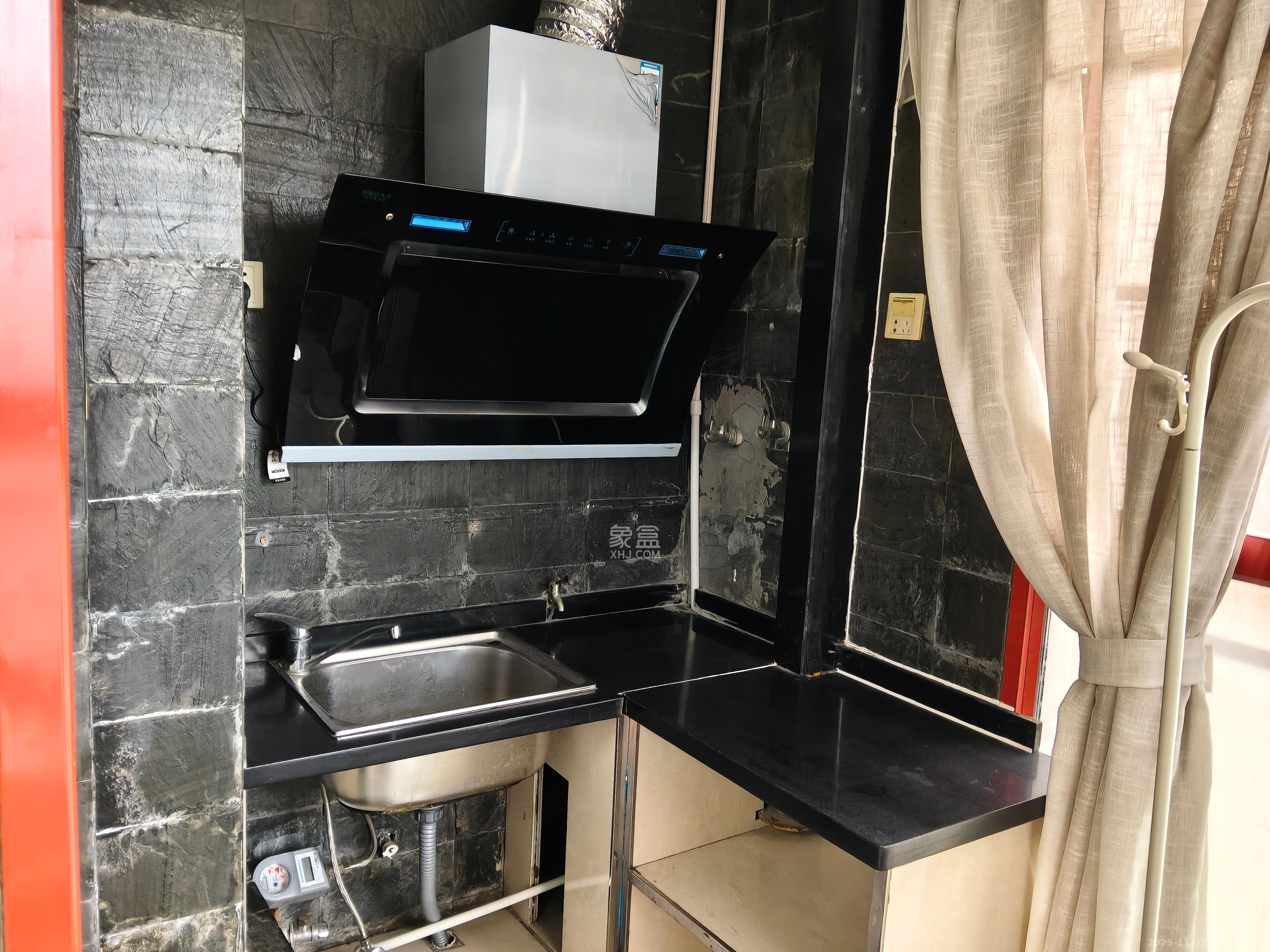 青和上座（上味舫大厦）  1室1厅1卫    2000.0元/月室内图