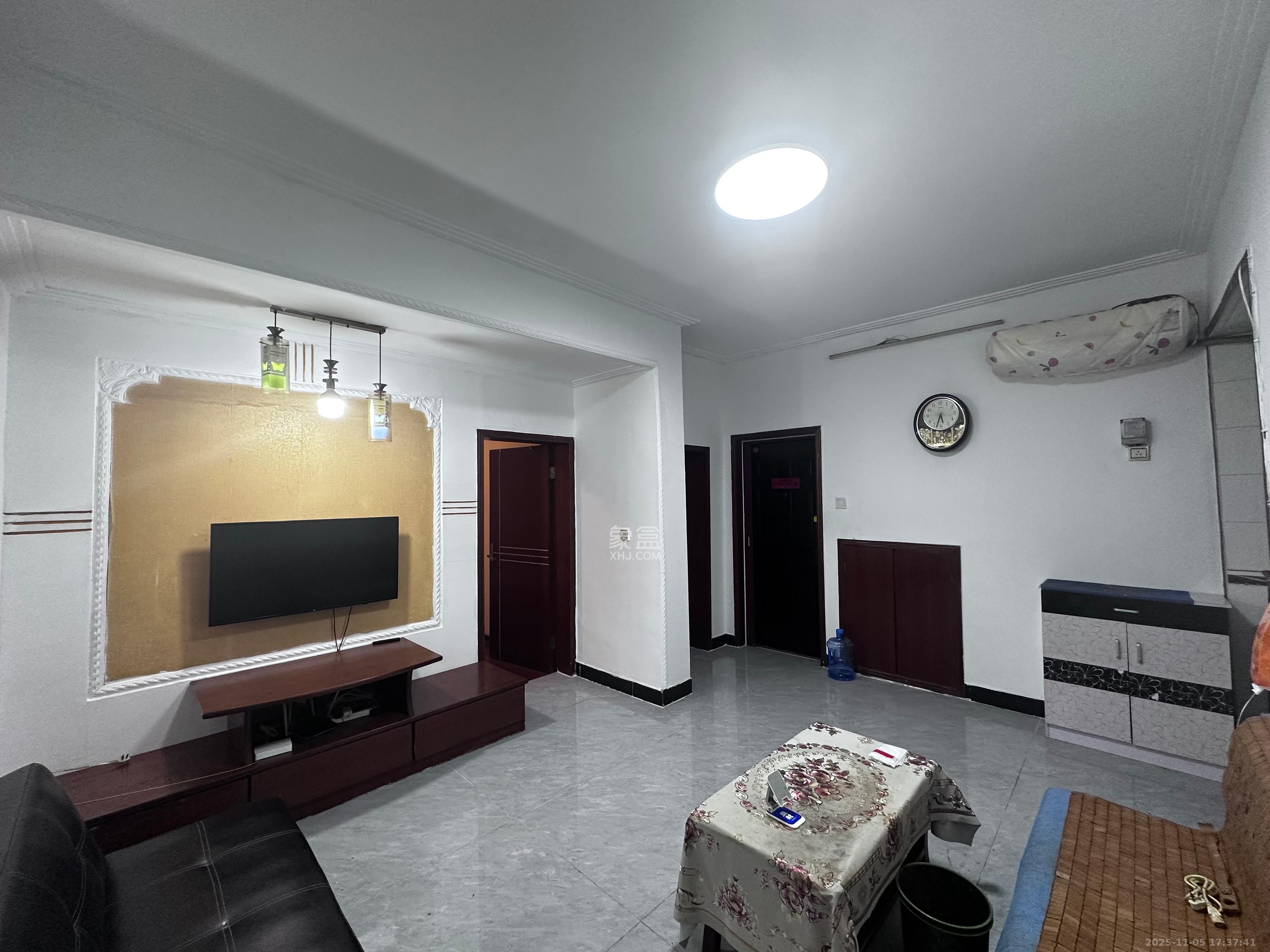 火星一片  2室2厅1卫    1300.0元/月