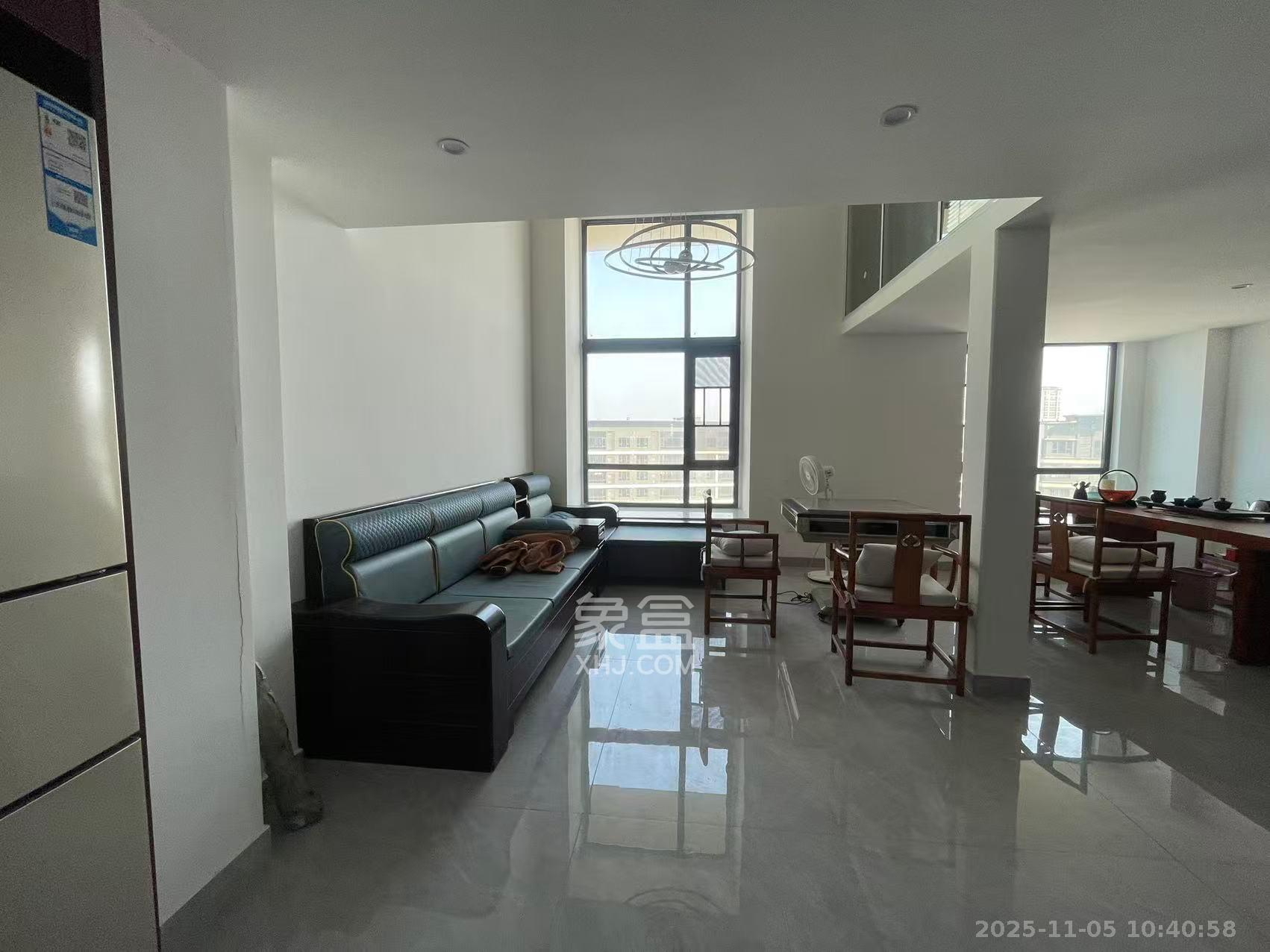 碧桂园翘楚棠  1室1厅1卫    1400.0元/月室内图1