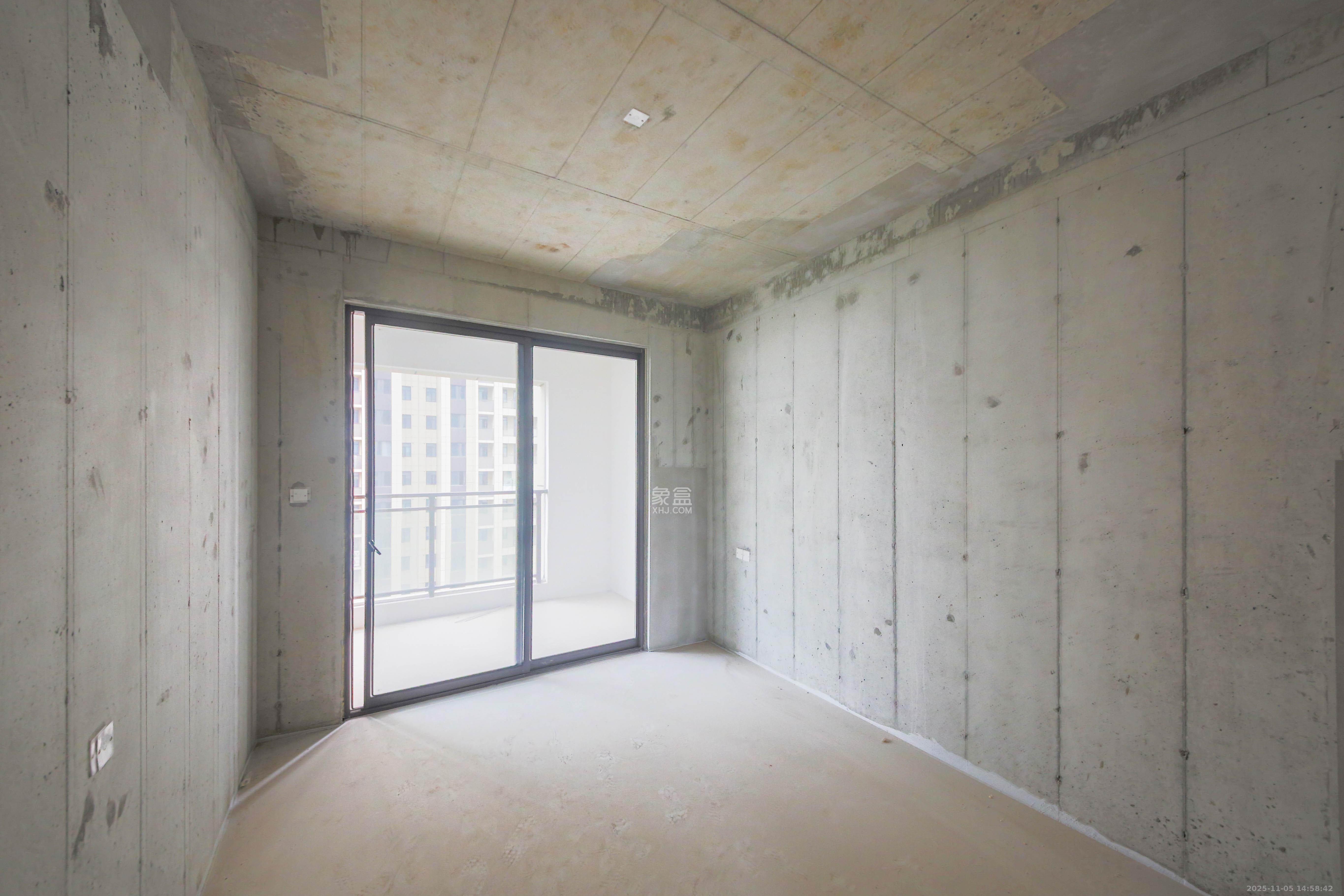 兴铁湘府和园 4室2厅2卫 3800.0元/月 兴铁湘府和园 4室2厅2卫 3800.0元/月室内图