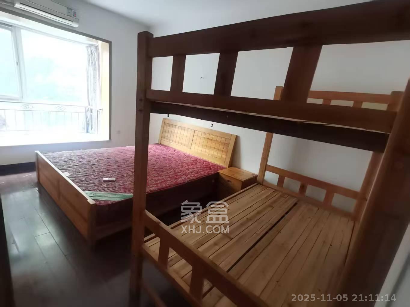 柠檬丽都  3室2厅2卫    2400.0元/月室内图