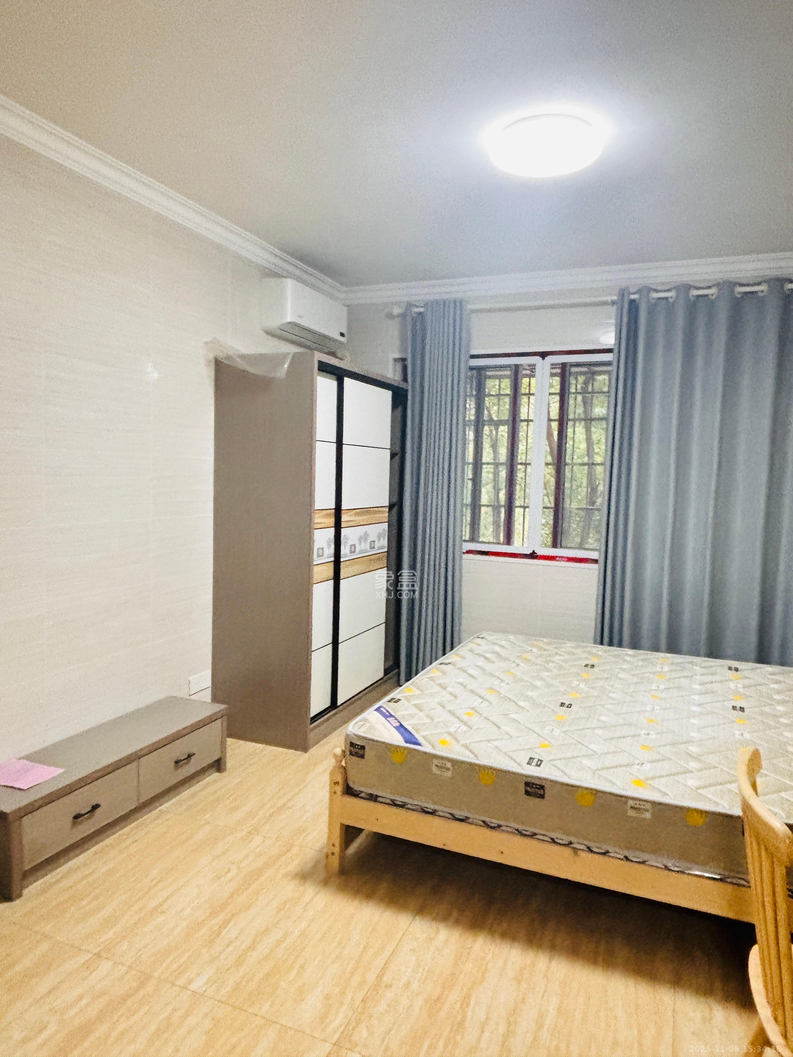 桥头家苑一期 1室1厅1卫 1000.0元/月 桥头家苑一期 1室1厅1卫 1000.0元/月室内图