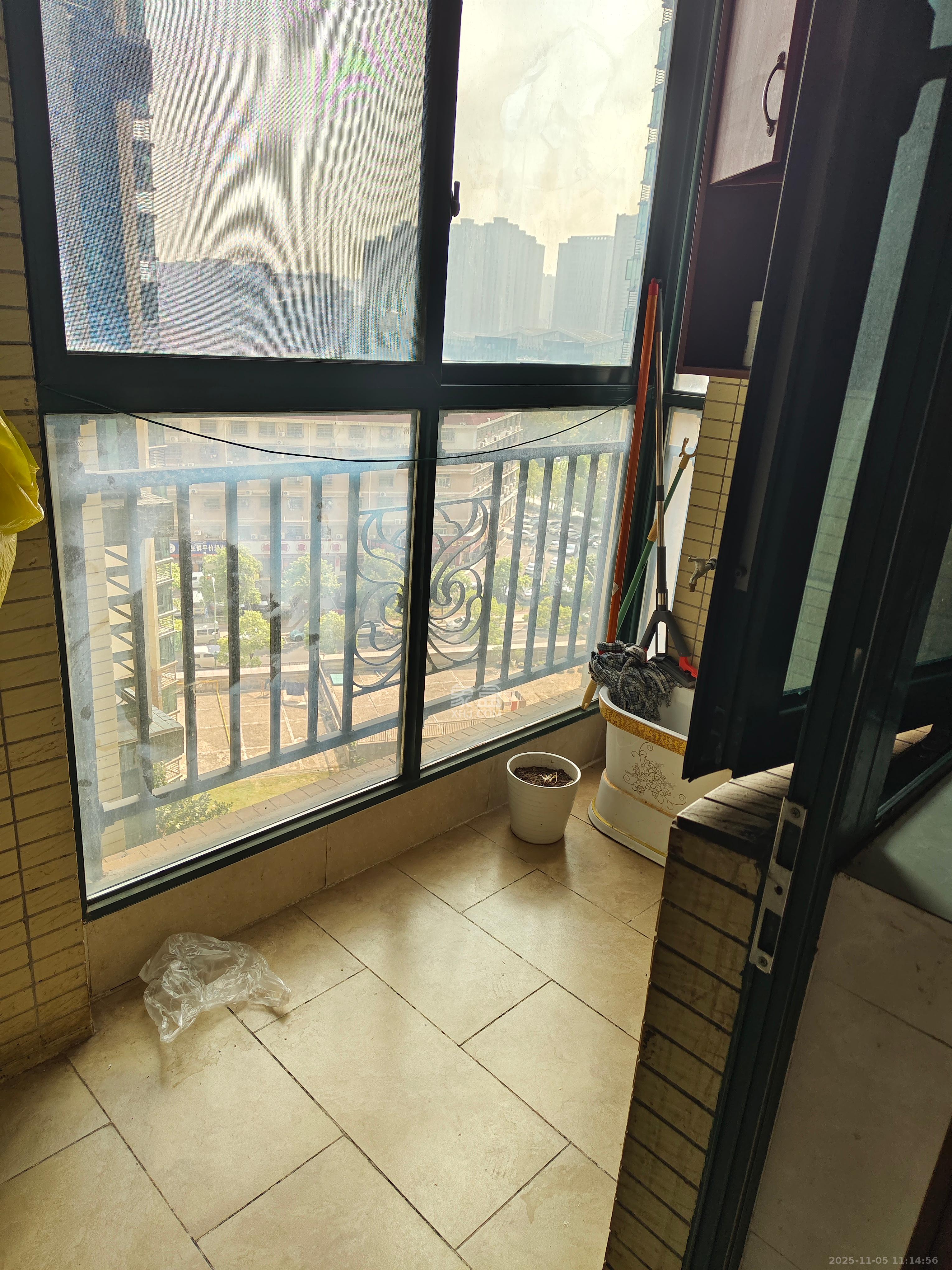 恒大翡翠华庭  3室2厅2卫    2200.0元/月室内图