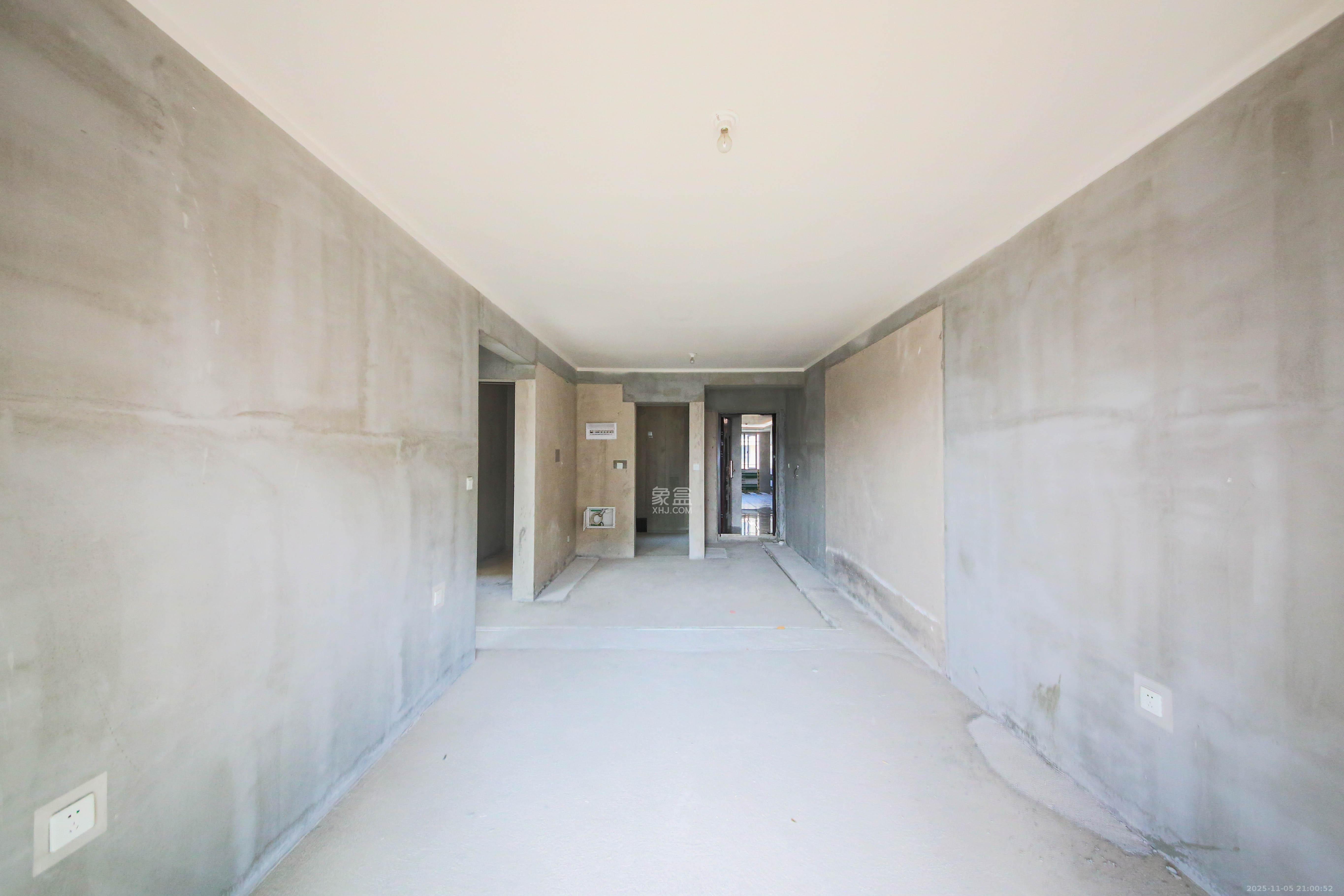 中建钰和城 2室2厅1卫 105.0万 中建钰和城 2室2厅1卫 105.0万客厅