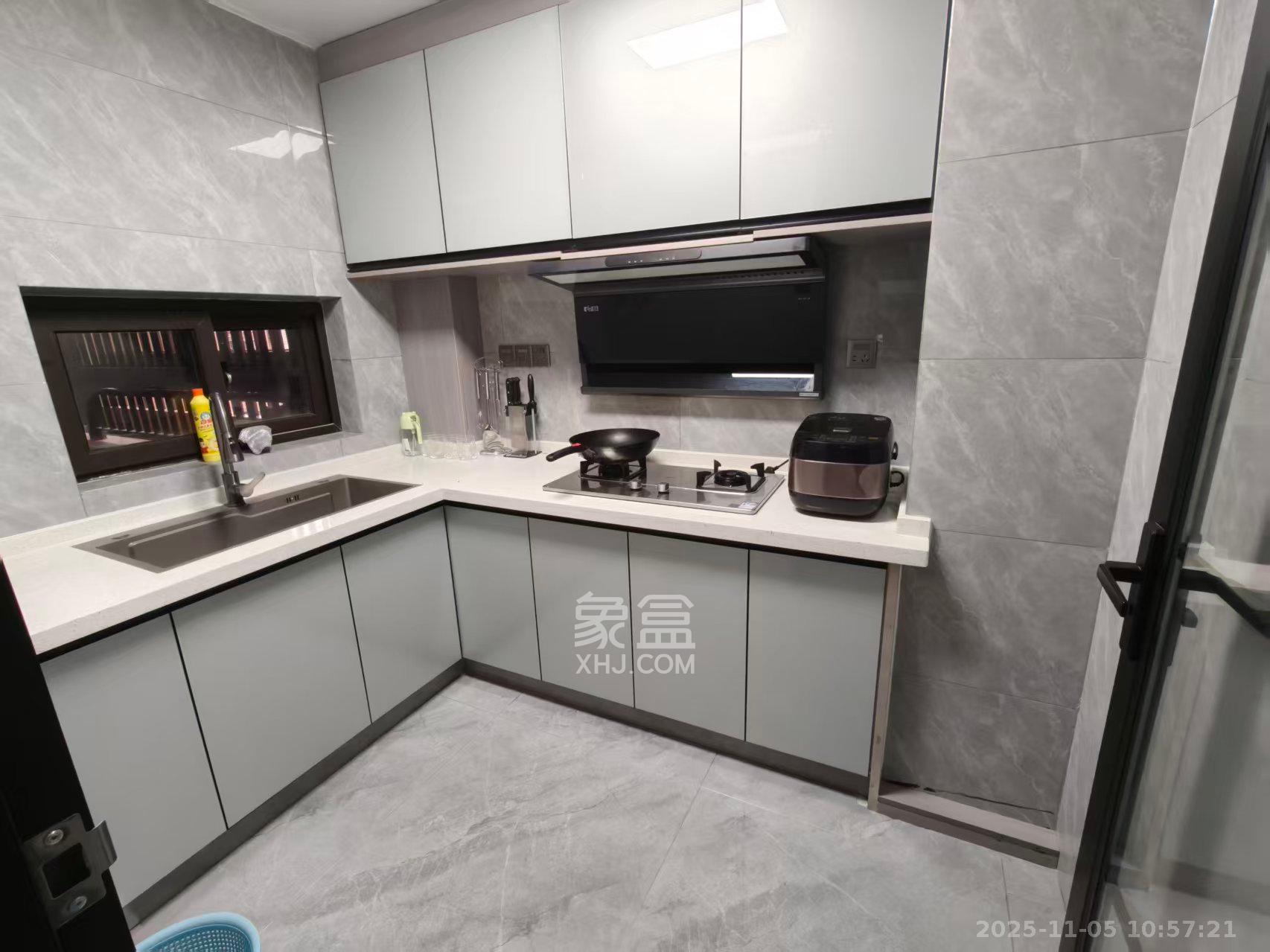 旭辉香樟公馆  3室2厅2卫    3300.0元/月室内图