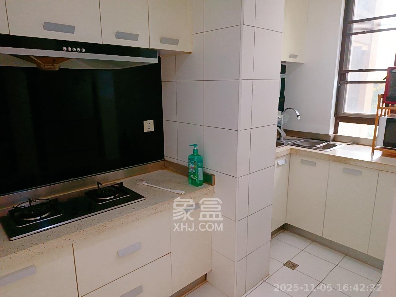 奥林匹克花园贡院三期  2室2厅2卫    85.0万