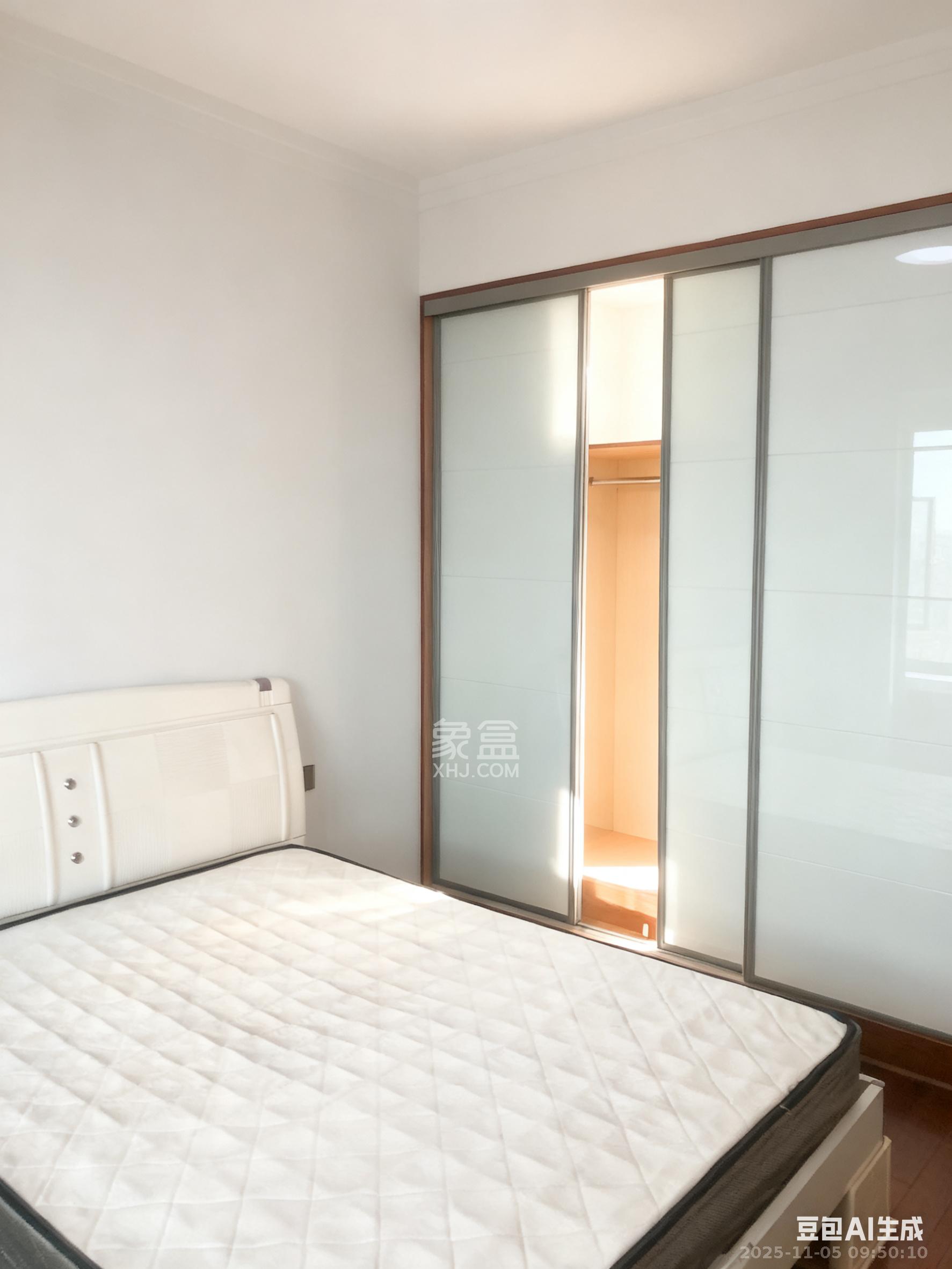 石岭小区A区 1室1厅1卫 1500.0元/月 石岭小区A区 1室1厅1卫 1500.0元/月室内图