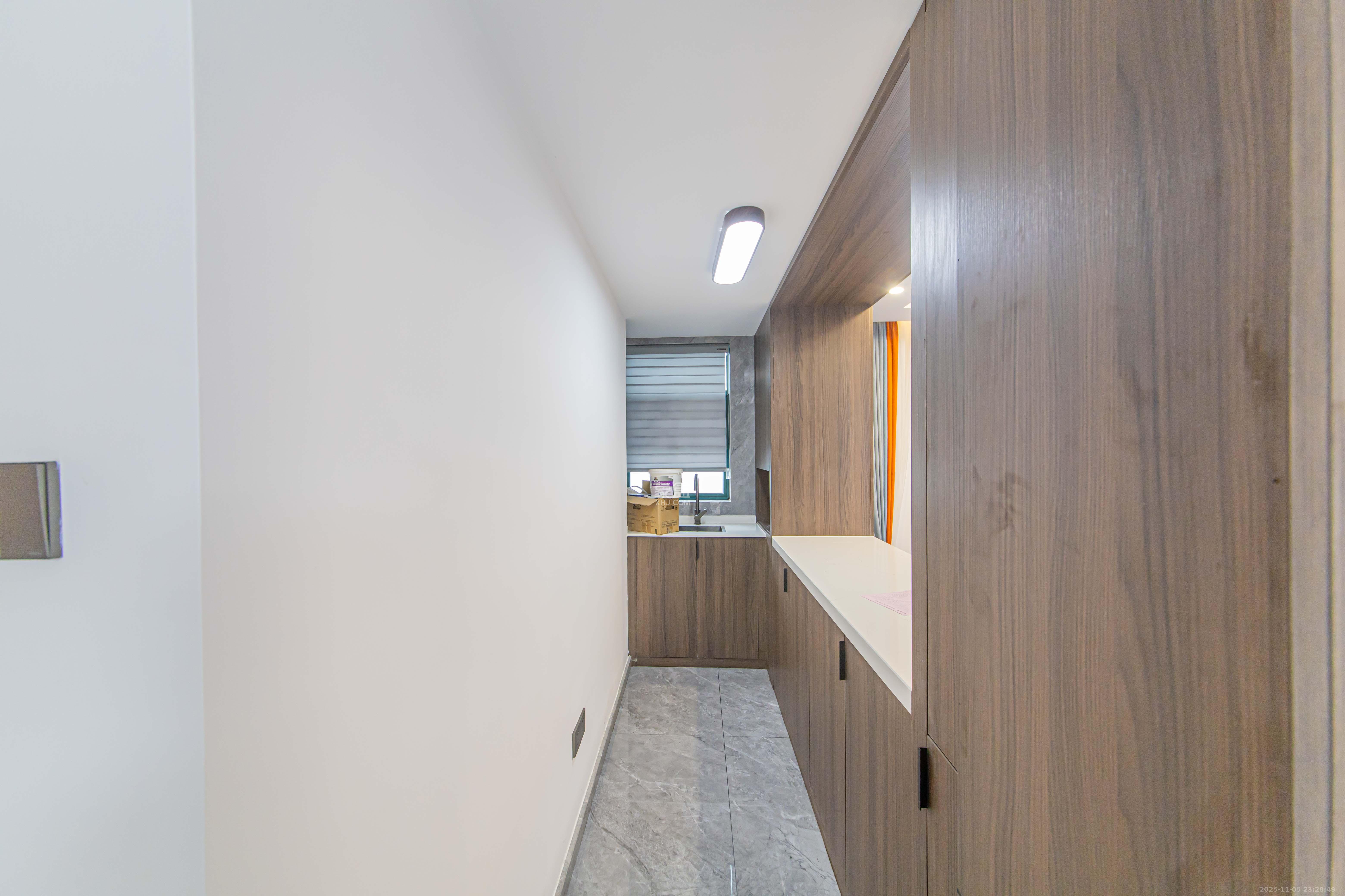 华天苑 3室2厅2卫 165.0万 华天苑 3室2厅2卫 165.0万厨房