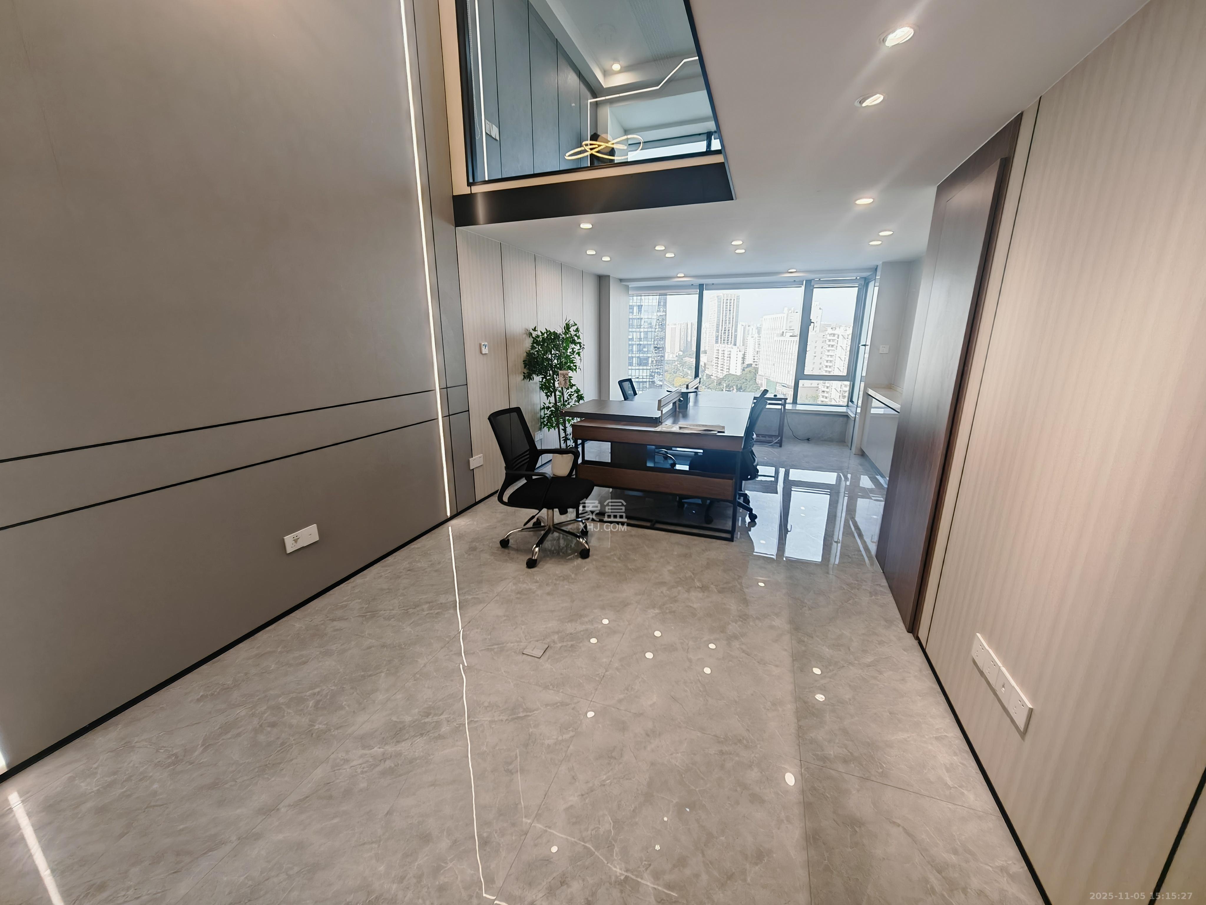 京武浪琴山三期(京武中心) 2室1厅1卫 3500.0元/月 京武浪琴山三期(京武中心) 2室1厅1卫 3500.0元/月室内图