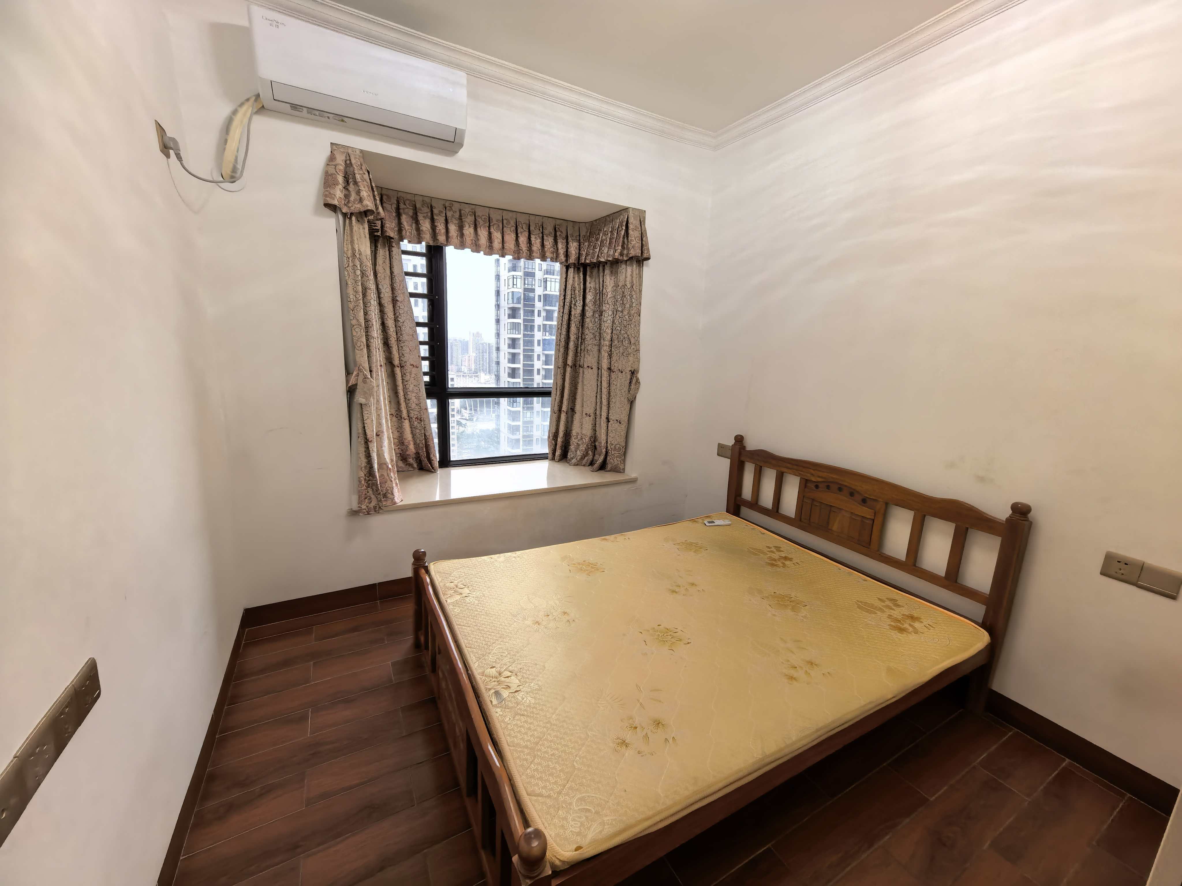 盛达景都三期 3室2厅2卫 3500.0元/月 盛达景都三期 3室2厅2卫 3500.0元/月室内图