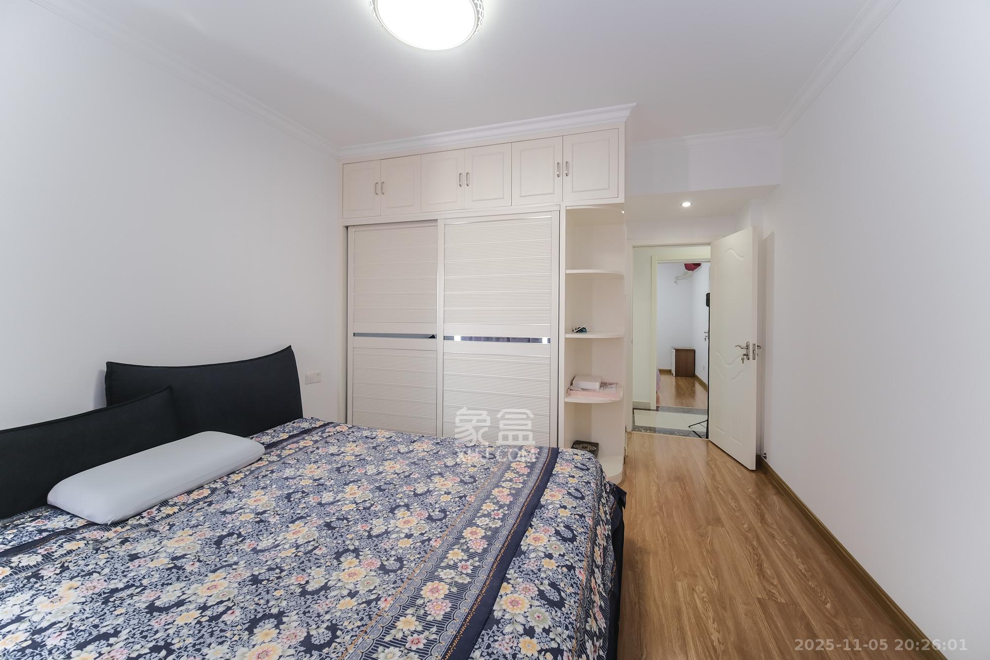 丰源国际  3室2厅1卫    78.0万卧室