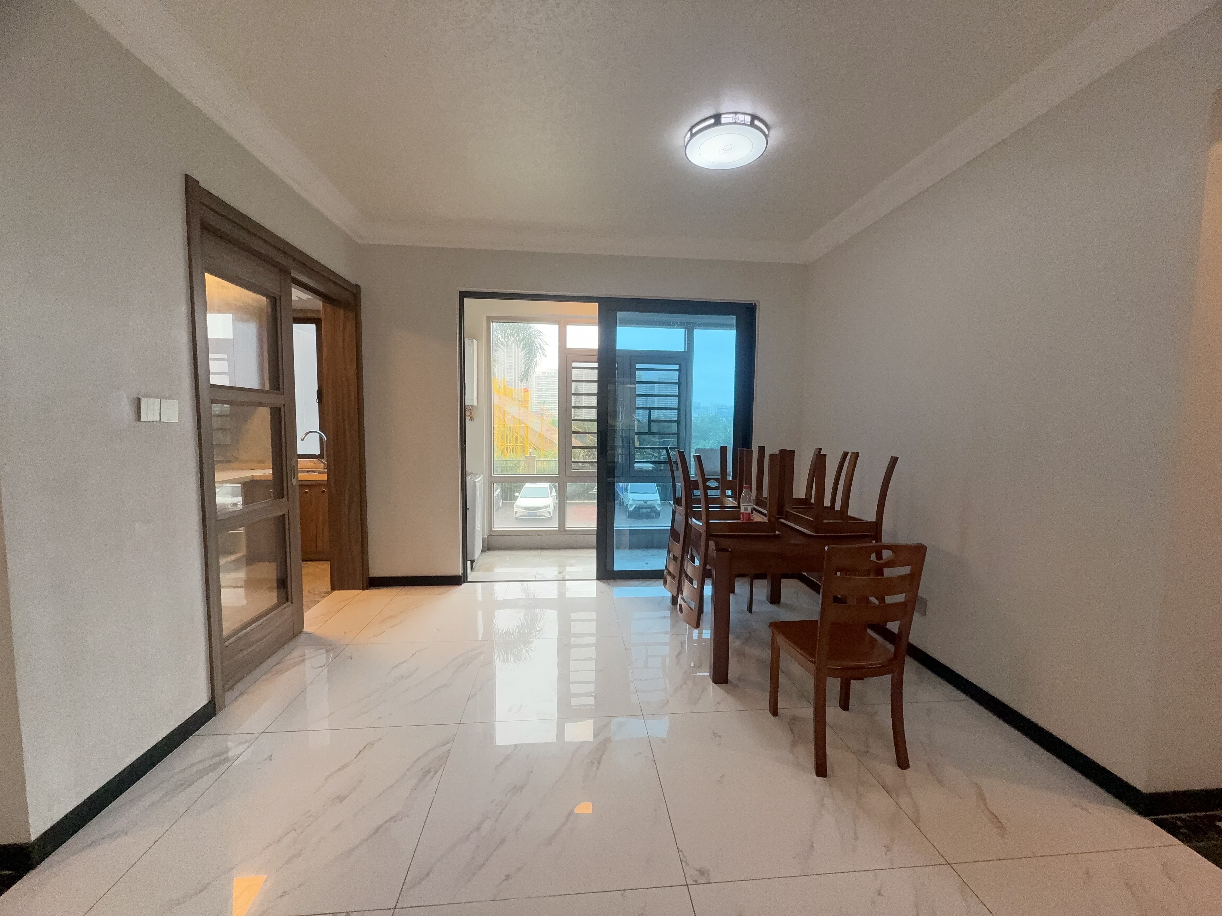 碧桂园公园上城 3室2厅2卫 2600.0元/月 碧桂园公园上城 3室2厅2卫 2600.0元/月室内图