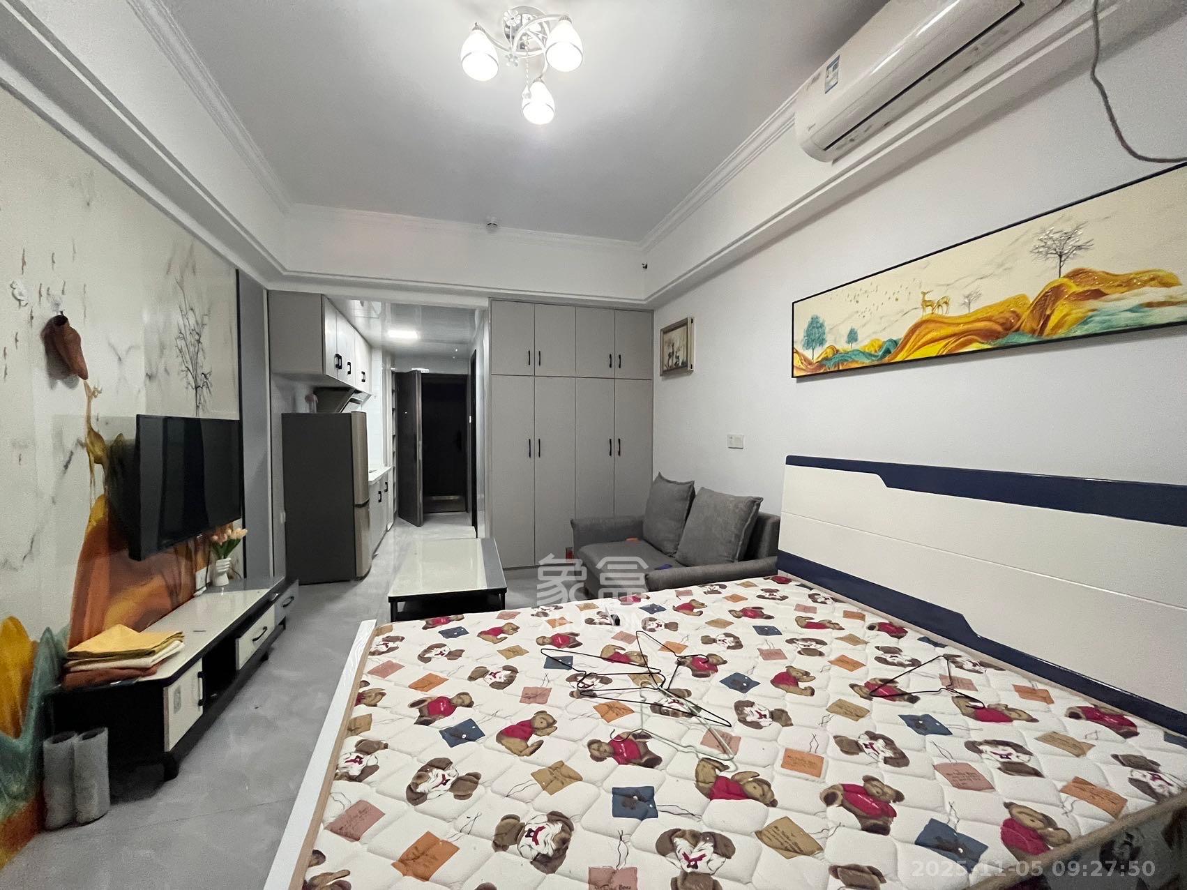 龙湖湘江星座(祺鑫星座公寓) 1室1厅1卫 1450.0元/月 龙湖湘江星座(祺鑫星座公寓) 1室1厅1卫 1450.0元/月室内图