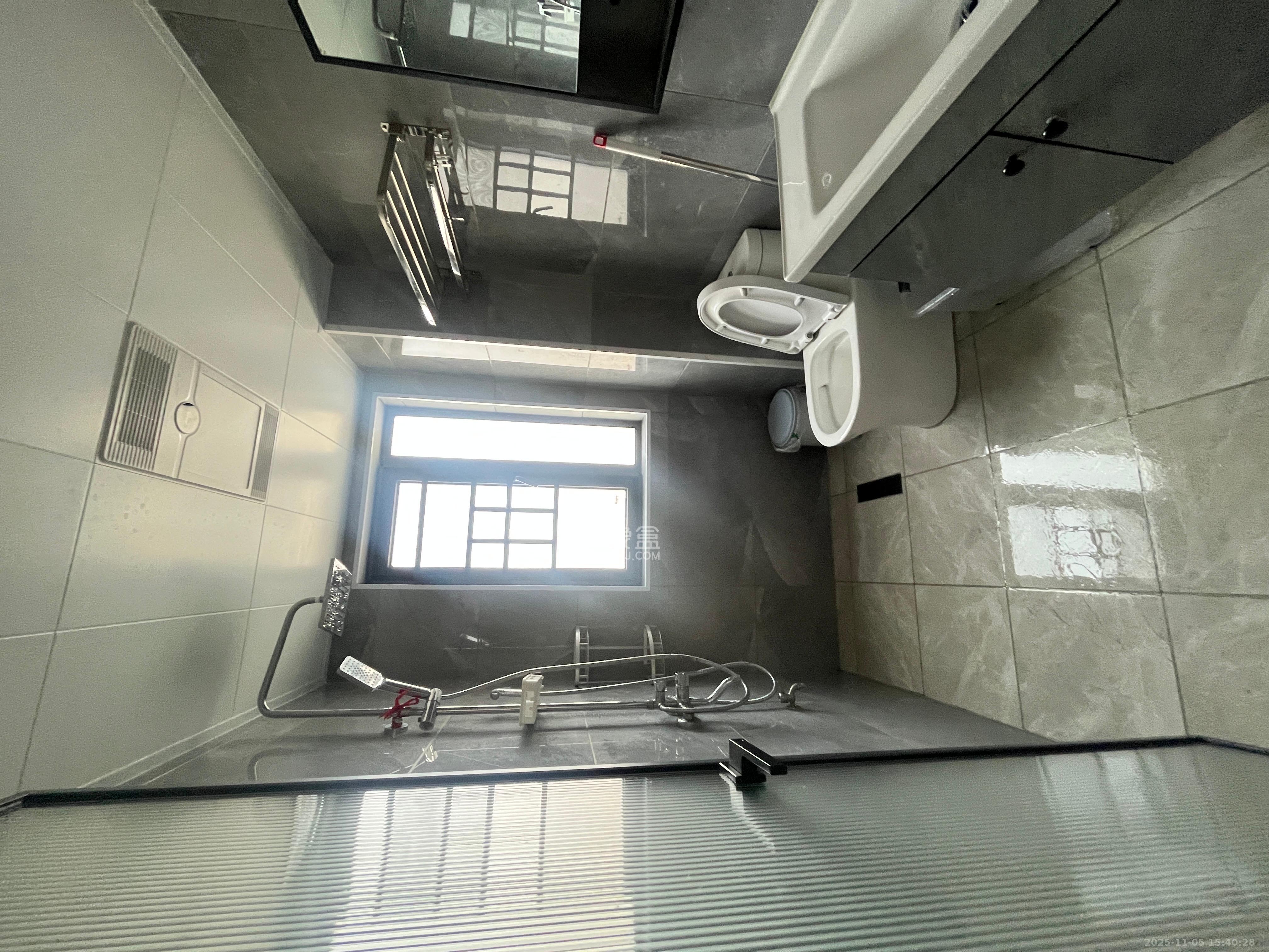 学士翰林苑  2室2厅1卫    1800.0元/月室内图