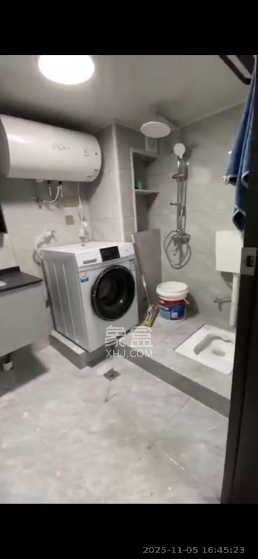 梅溪湖金茂湾  2室1厅1卫    2100.0元/月室内图