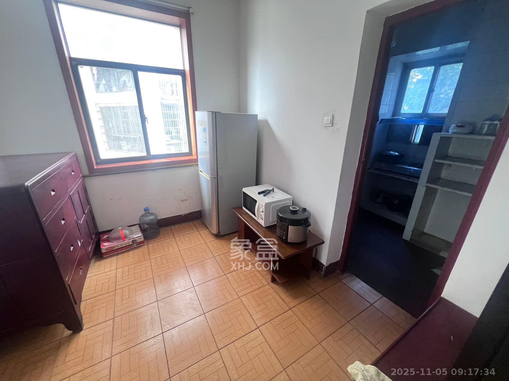 省木材公司宿舍（原欧园木材厂宿舍）  1室0厅0卫    800.0元/月室内图