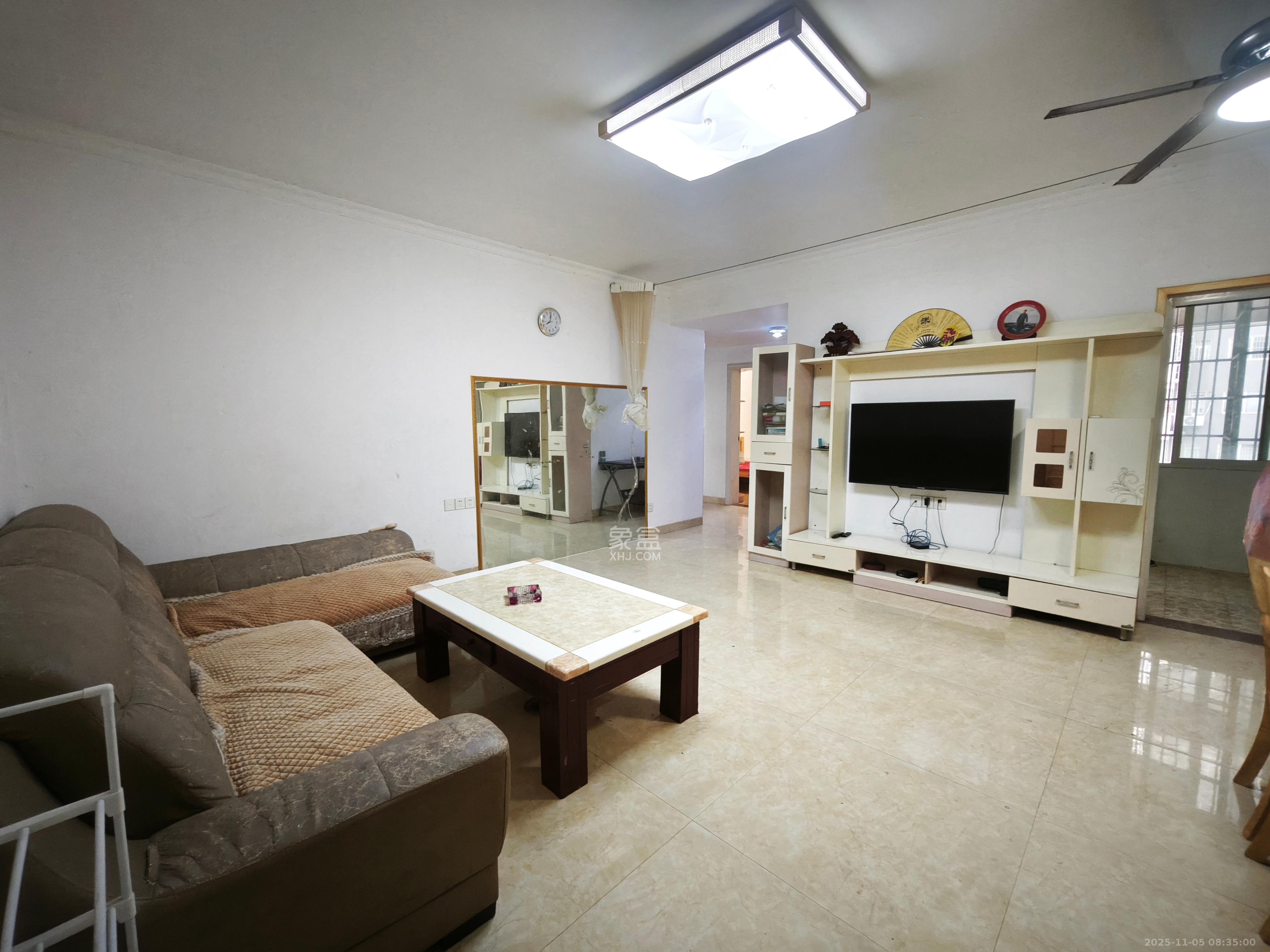 锦璨家园  2室2厅1卫    1350.0元/月室内图1