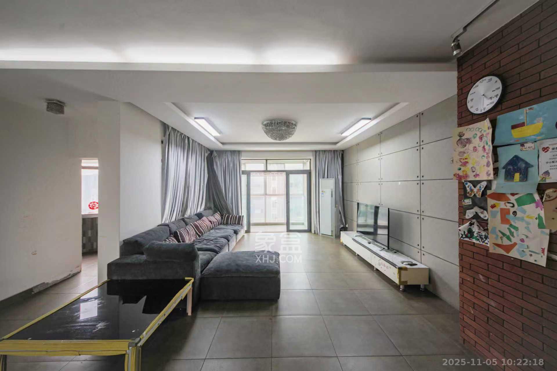 梦网景园  1室2厅2卫    3200.0元/月室内图