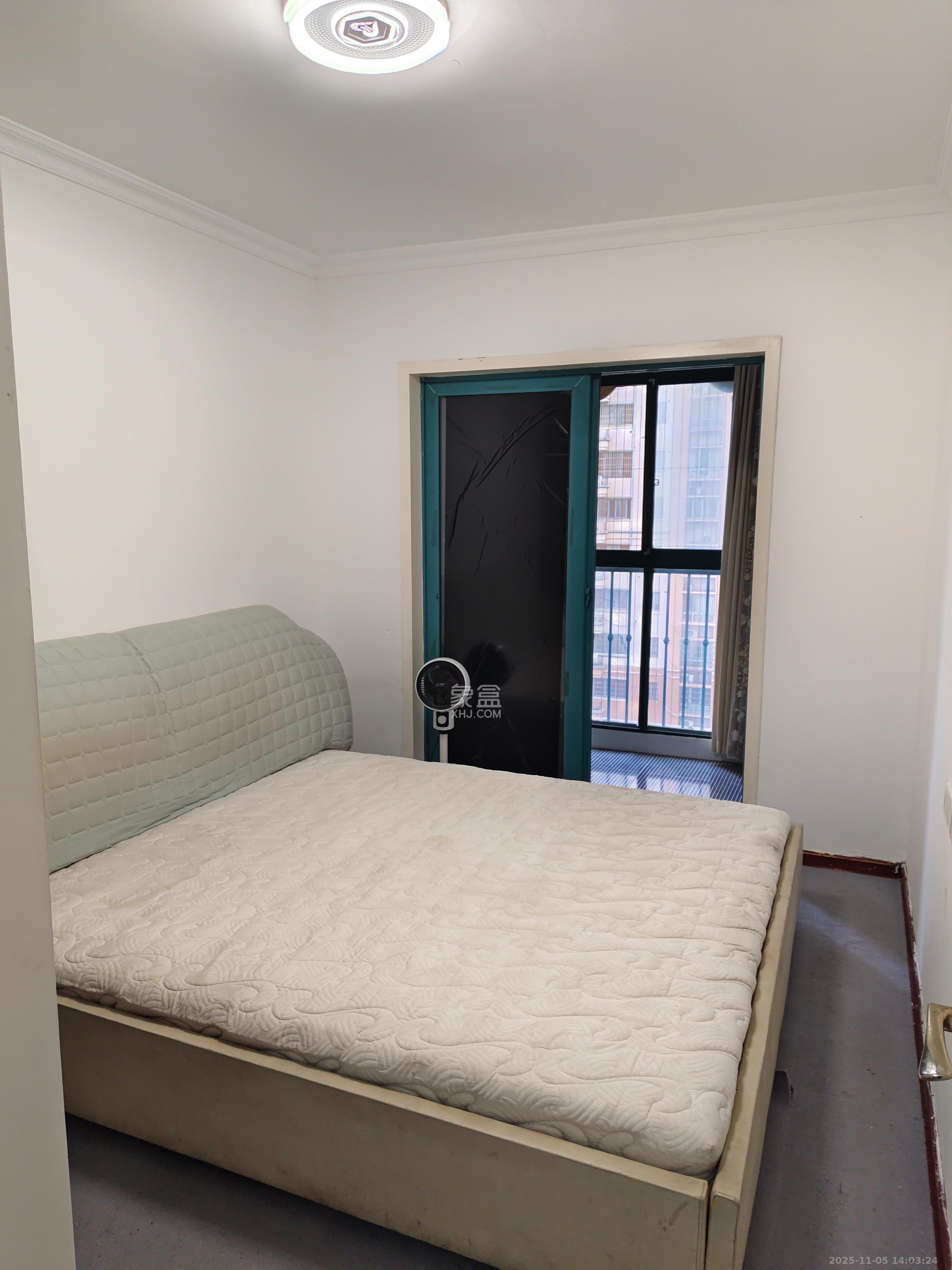 蝴蝶谷 2室2厅1卫 1300.0元/月 蝴蝶谷 2室2厅1卫 1300.0元/月室内图