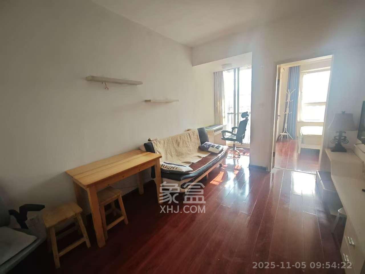 白沙晶城 1室1厅1卫 1800.0元/月 白沙晶城 1室1厅1卫 1800.0元/月室内图