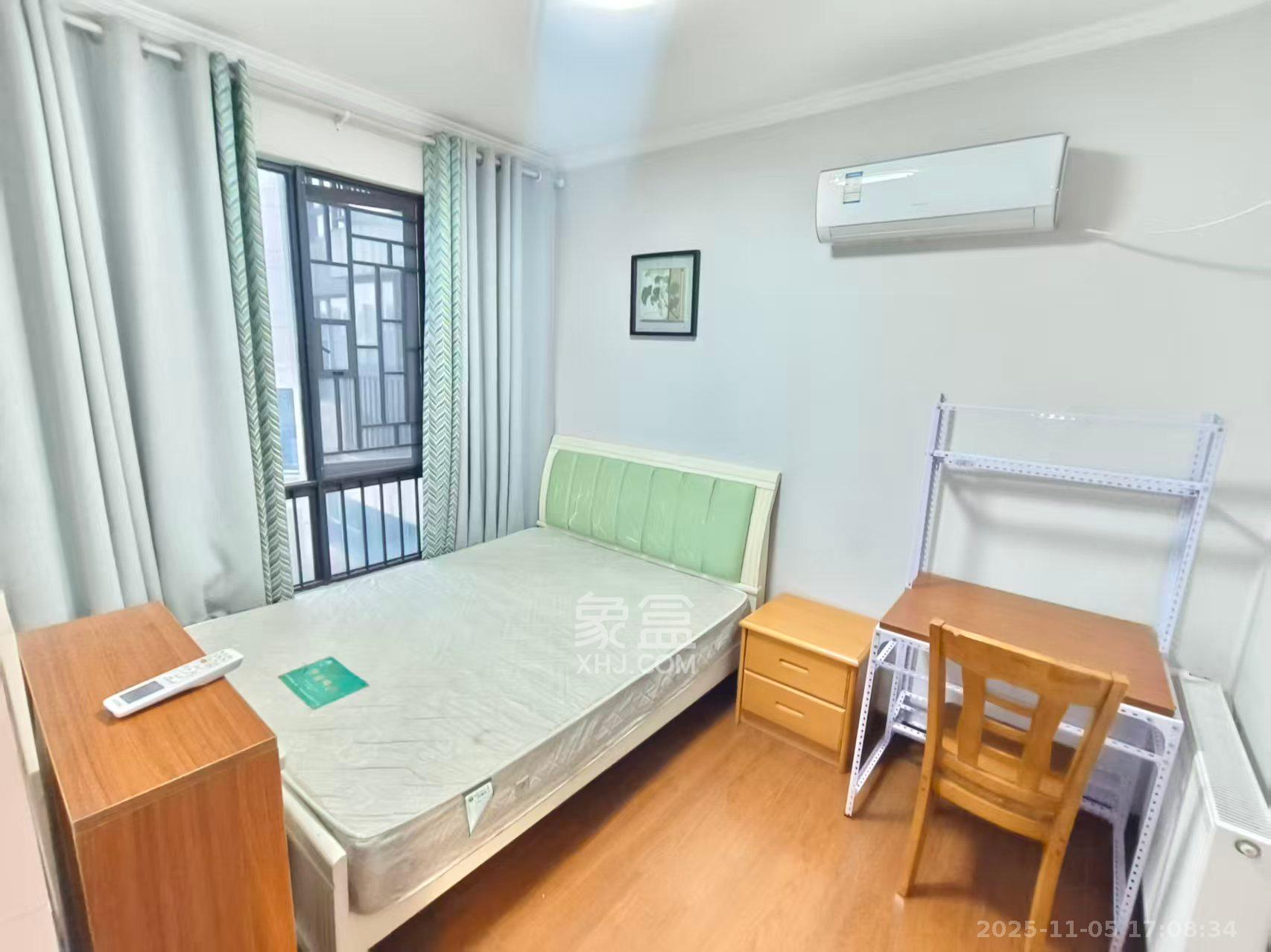 万科城  3室2厅1卫    2500.0元/月室内图