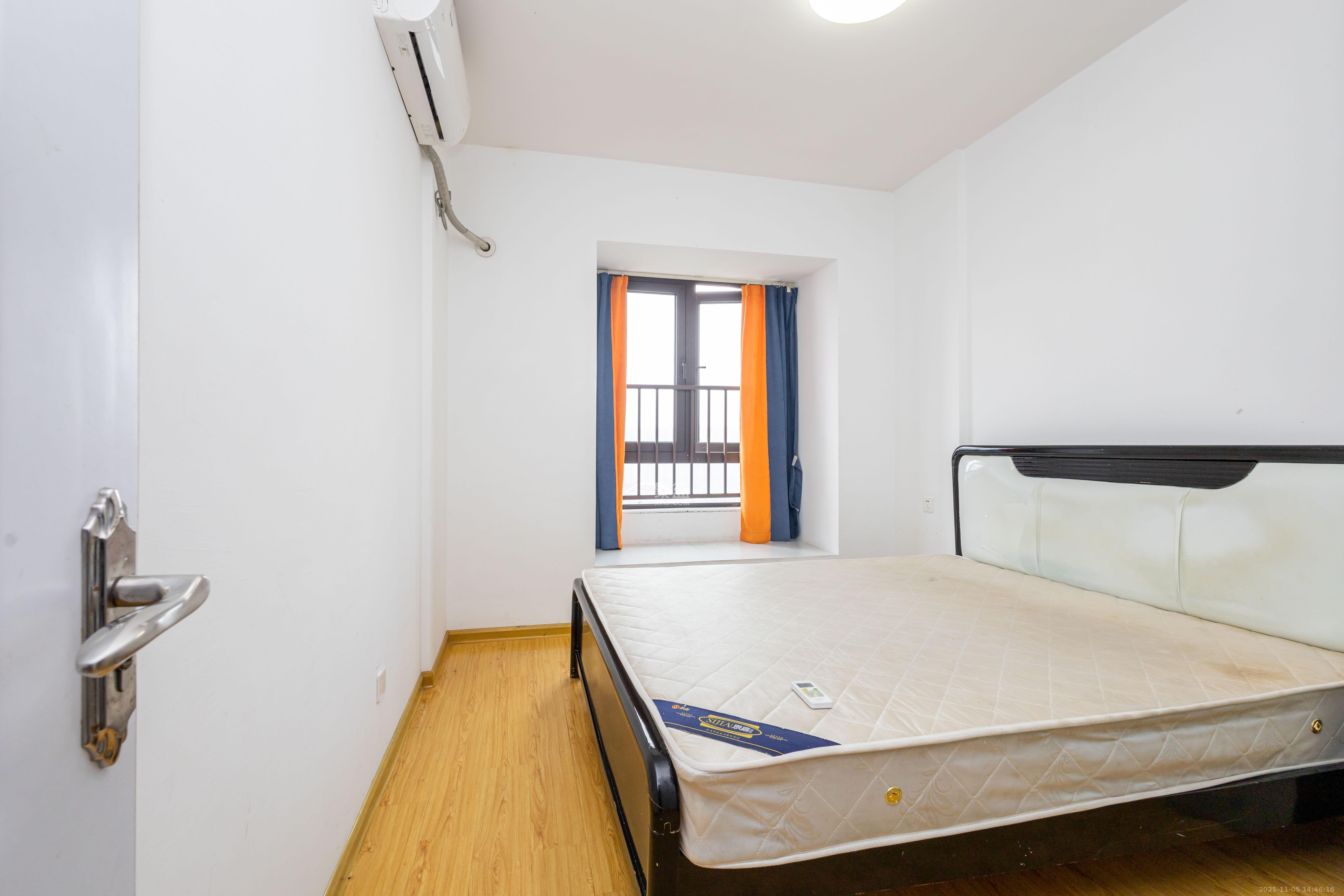 龙湖碧桂园天宸原著 4室2厅2卫 169.8万 龙湖碧桂园天宸原著 4室2厅2卫 169.8万卧室