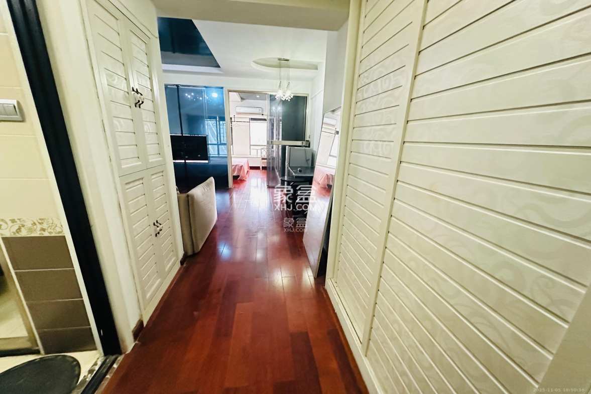 摩天一号 1室1厅1卫 2000.0元/月 摩天一号 1室1厅1卫 2000.0元/月室内图