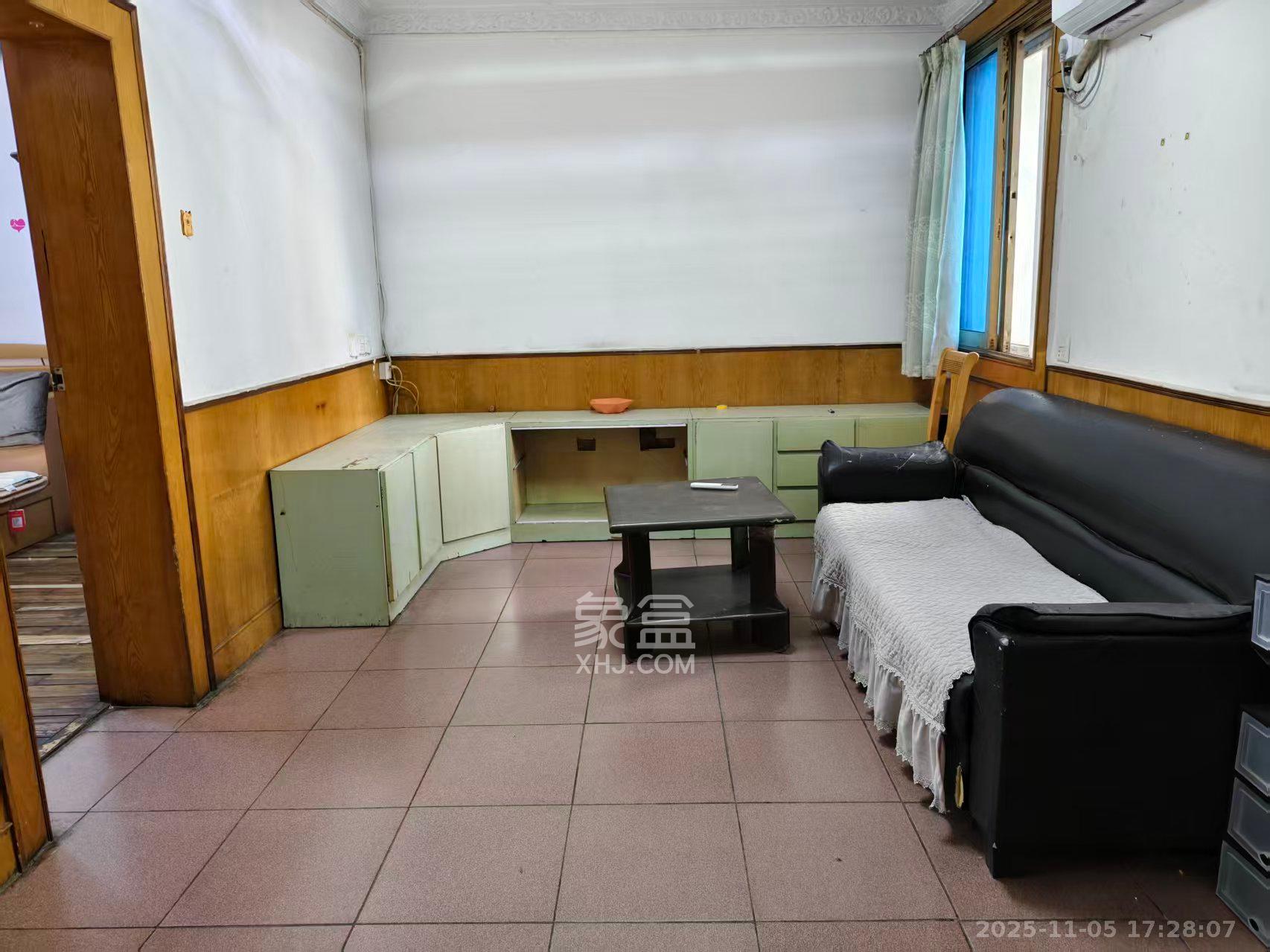 砂子塘长沙电机厂宿舍 2室1厅1卫 1300.0元/月 砂子塘长沙电机厂宿舍 2室1厅1卫 1300.0元/月室内图