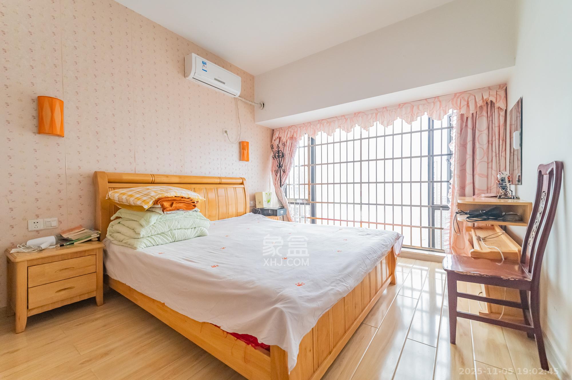 幸福里润城(幸福里二期) 3室2厅1卫 53.8万 幸福里润城(幸福里二期) 3室2厅1卫 53.8万卧室