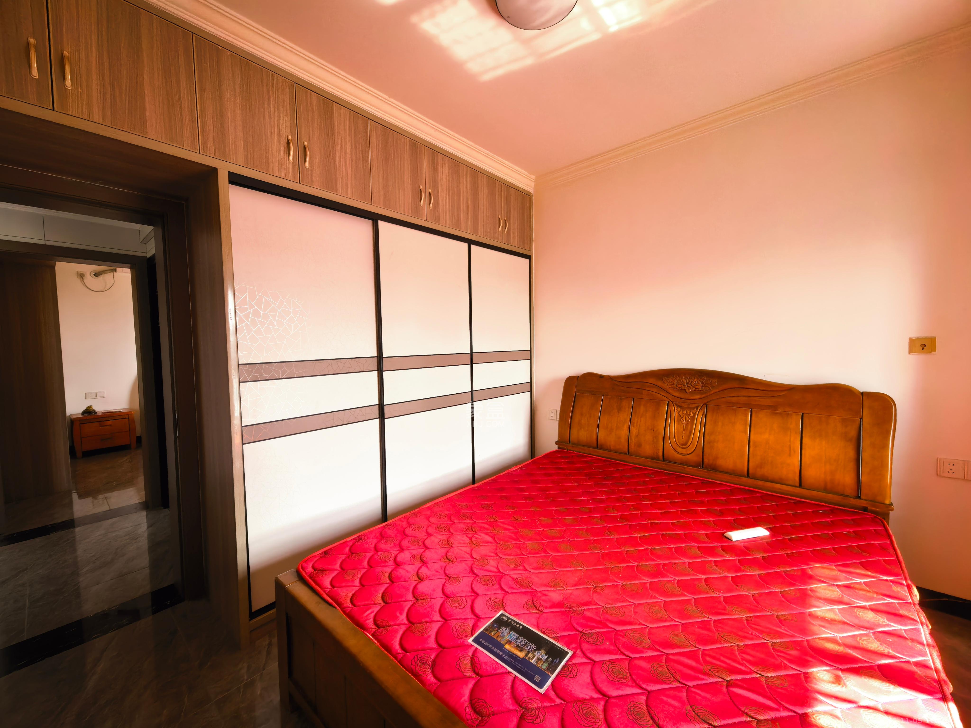 华龙家园(和泰家园) 2室2厅1卫 1500.0元/月 华龙家园(和泰家园) 2室2厅1卫 1500.0元/月室内图