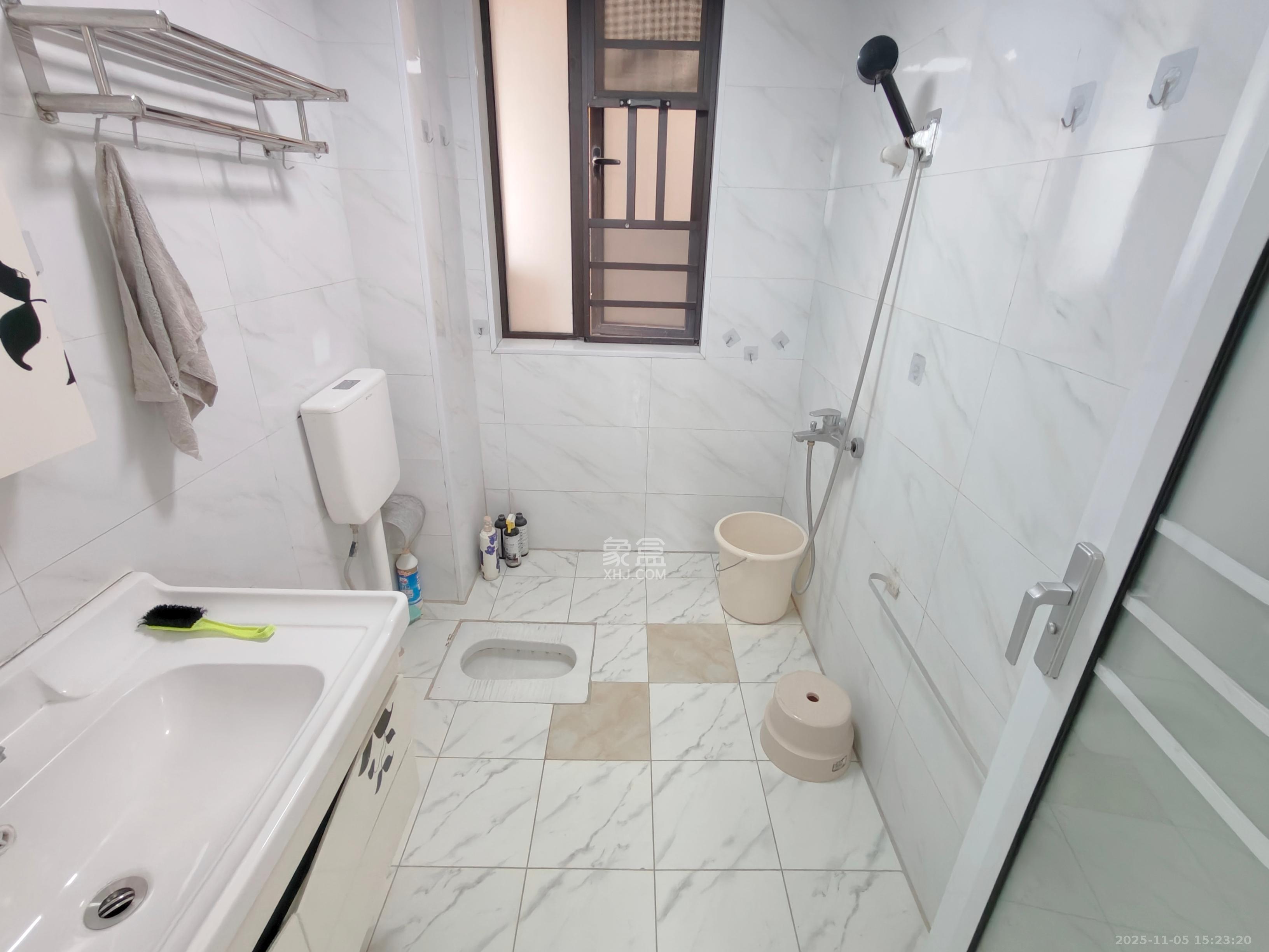 奥克斯缔壹城 3室2厅1卫 2500.0元/月 奥克斯缔壹城 3室2厅1卫 2500.0元/月室内图