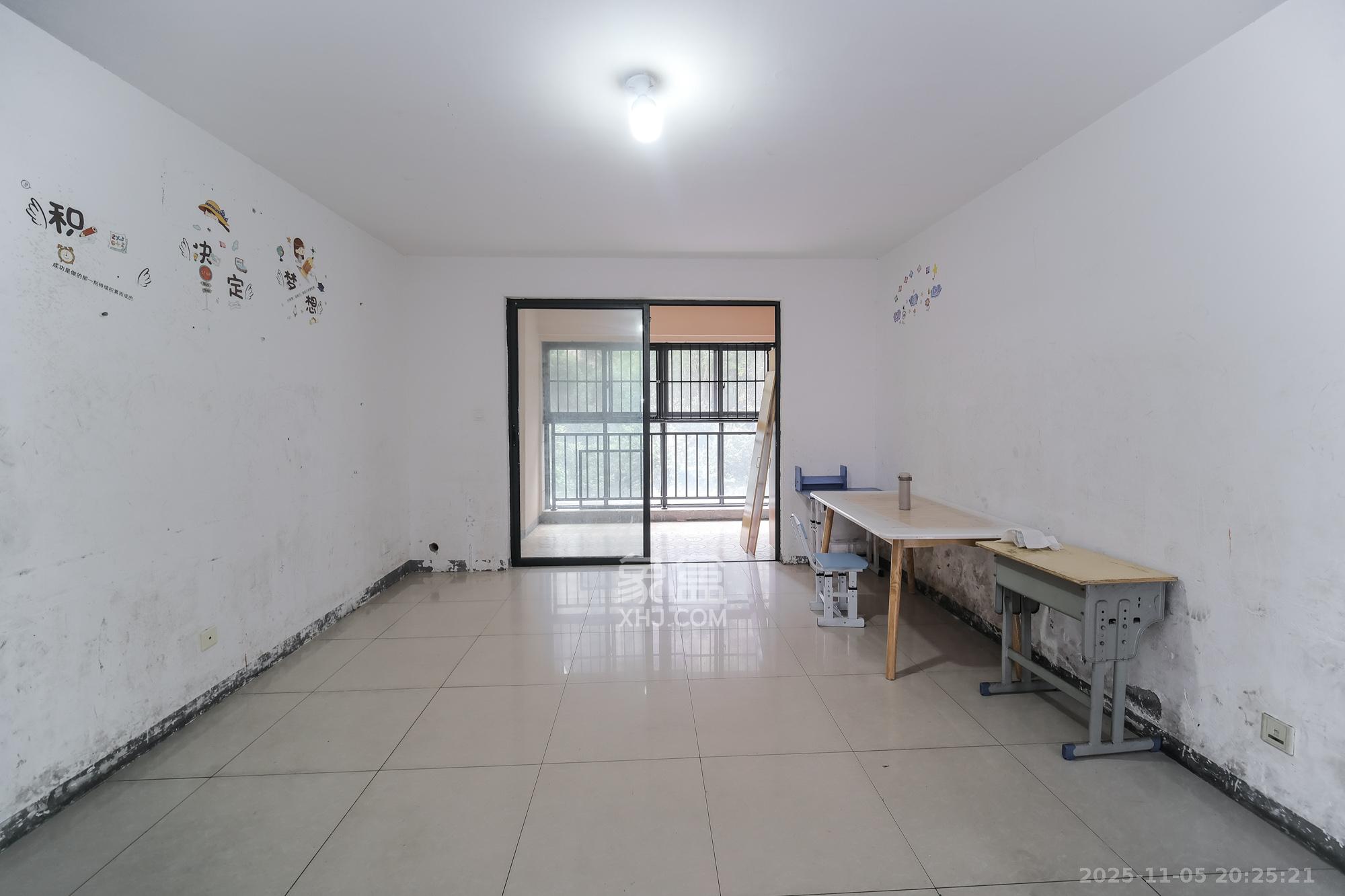 三一街区  3室2厅2卫    76.8万