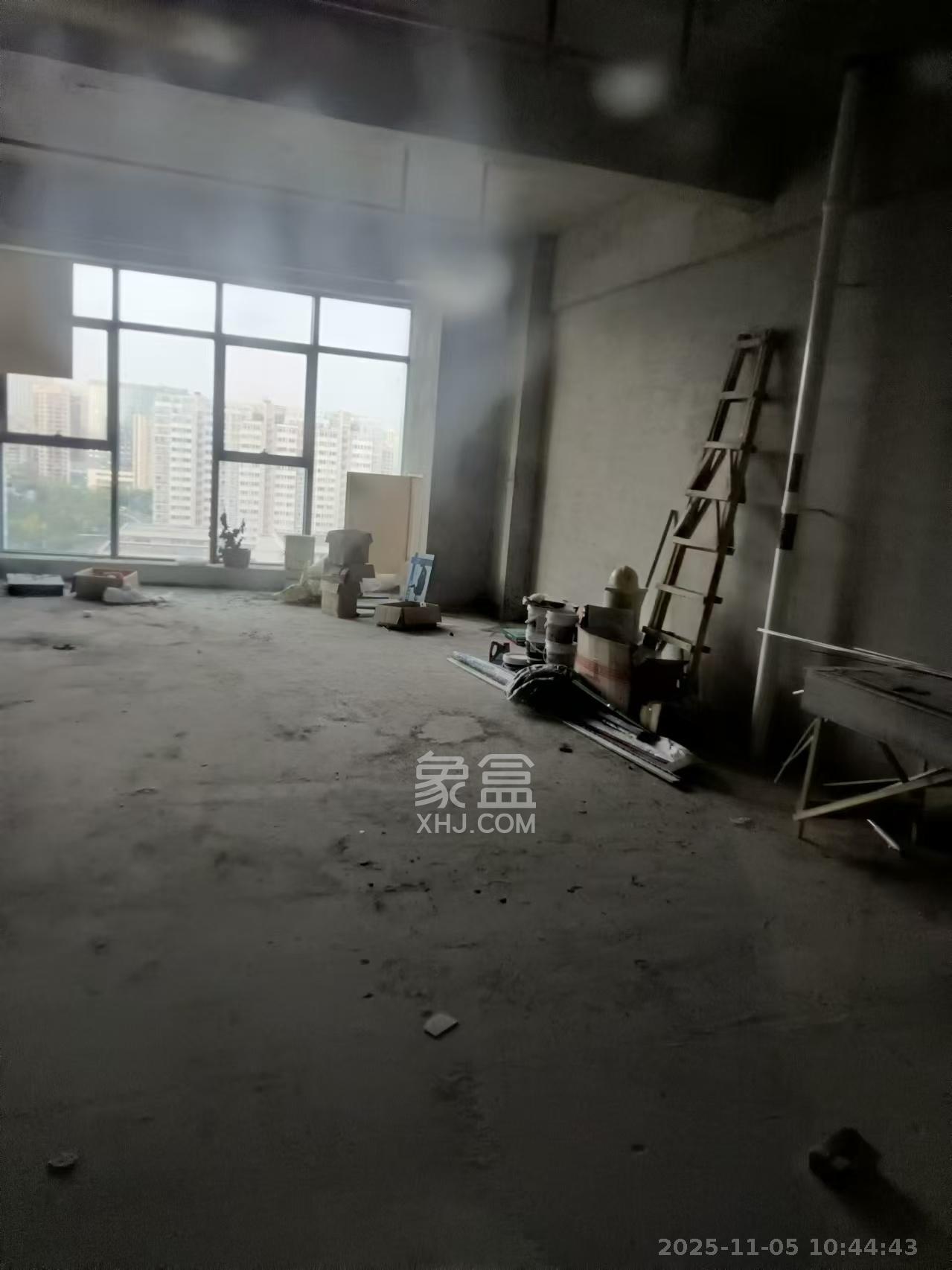 恒大金融广场   90.0㎡      3900.0元/月室内图