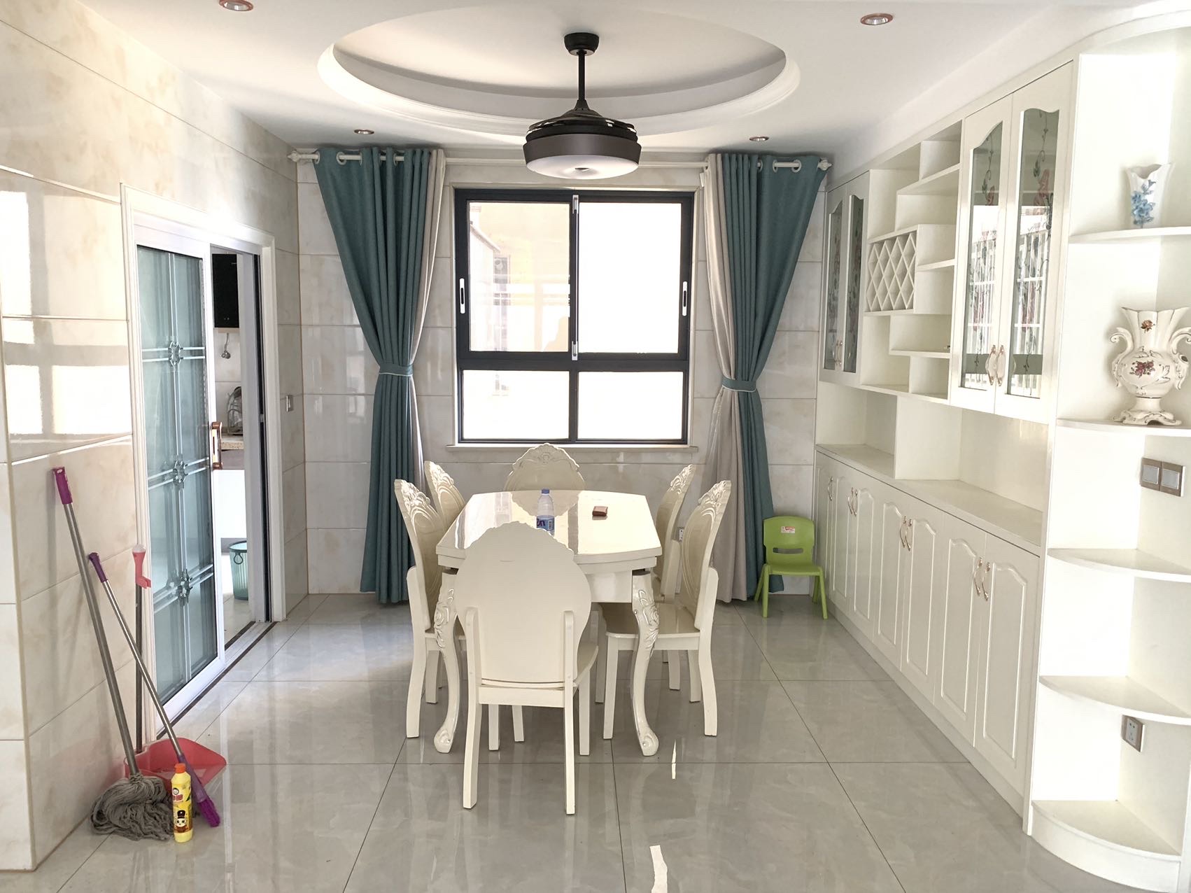 大汉资江城  4室2厅2卫    1700.0元/月室内图