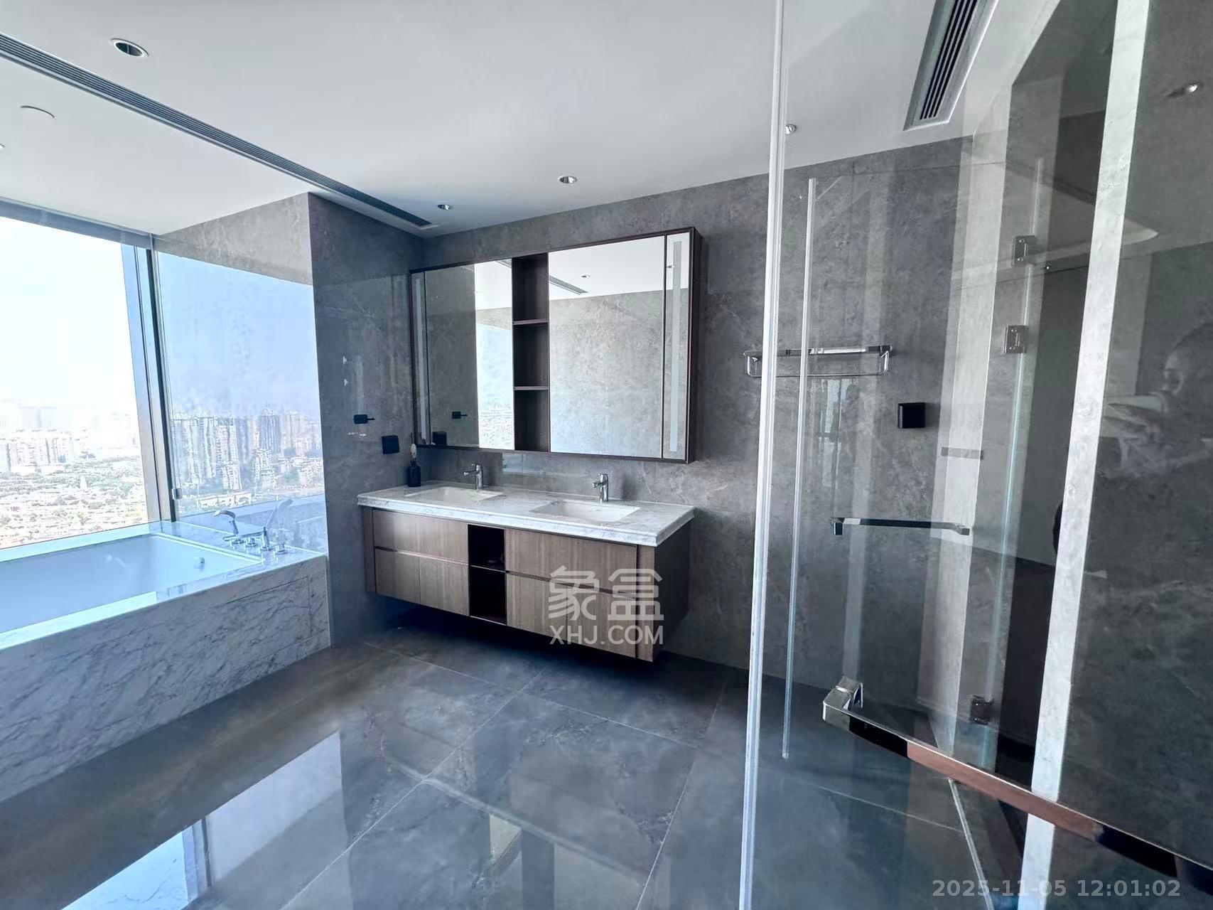 运达中央广场三期 4室2厅3卫 13000.0元/月 运达中央广场三期 4室2厅3卫 13000.0元/月室内图