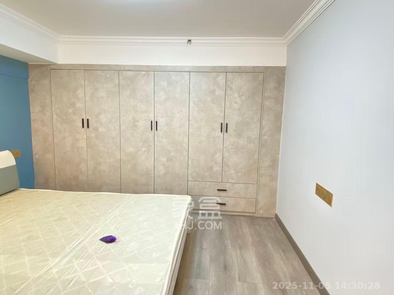 东盈商业广场（华泉城市广场）  1室1厅1卫    2200.0元/月室内图