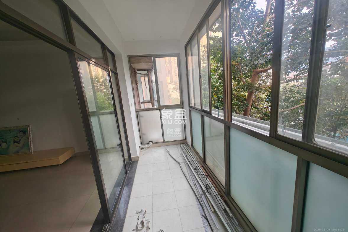 西岸润泽府 3室2厅2卫 3100.0元/月 西岸润泽府 3室2厅2卫 3100.0元/月室内图