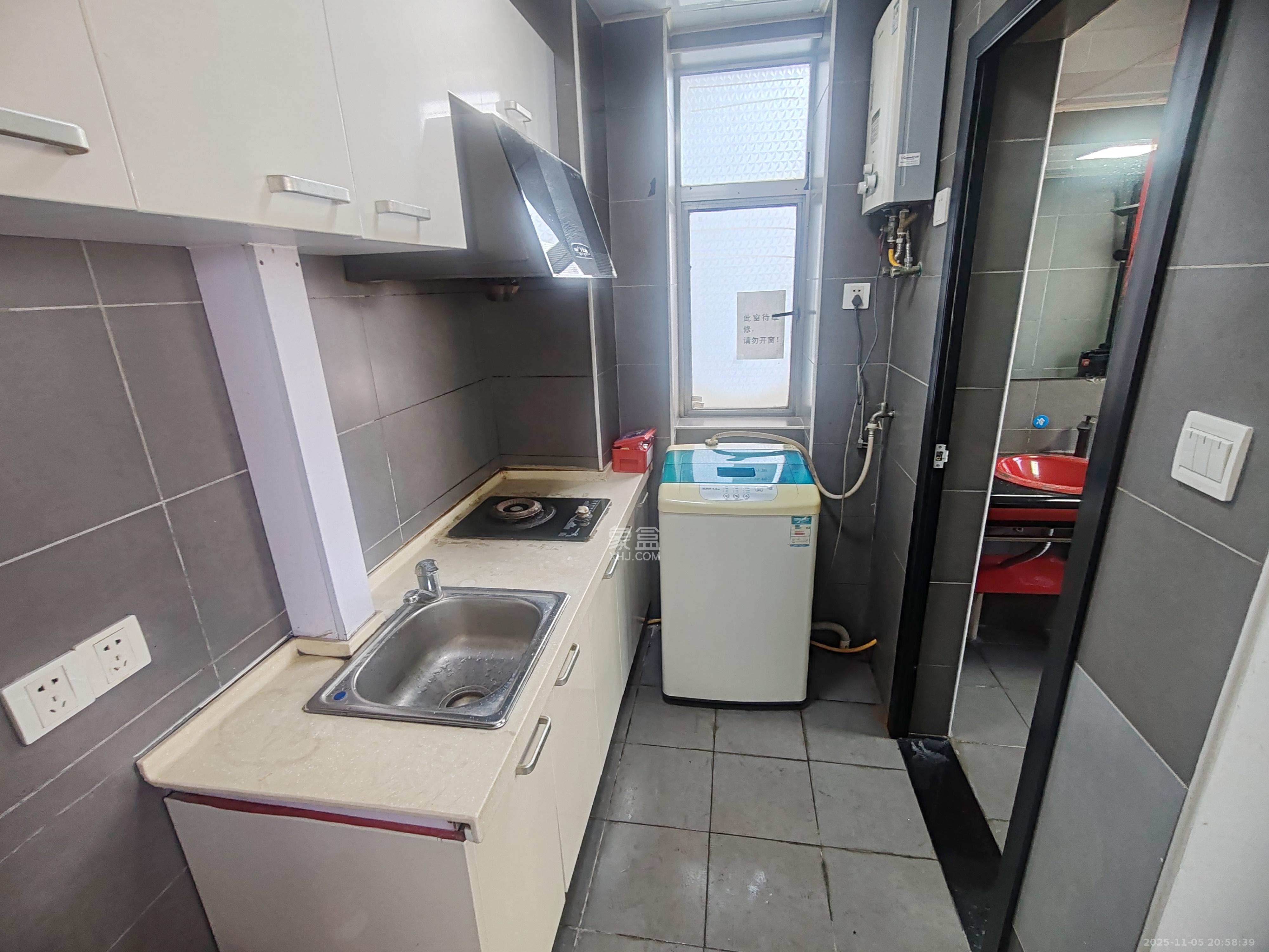 君临国际  1室1厅1卫    1700.0元/月室内图