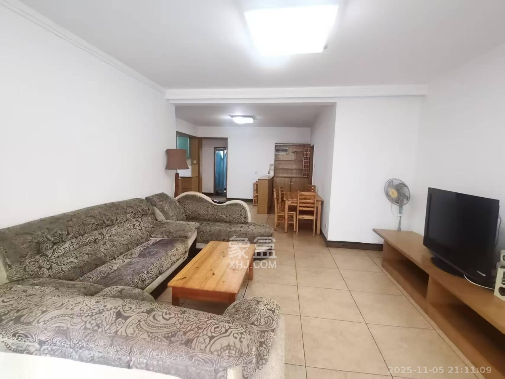 柠檬丽都 3室2厅2卫 2400.0元/月 柠檬丽都 3室2厅2卫 2400.0元/月室内图