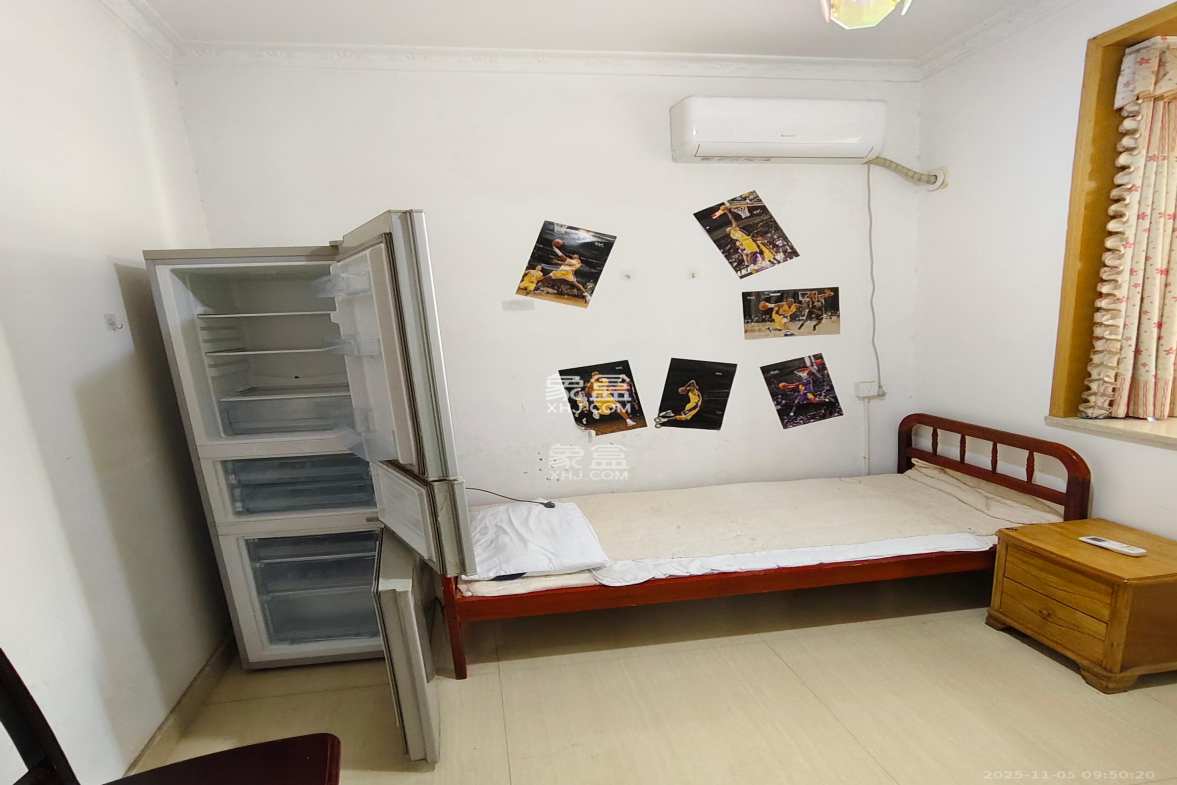 兴联母山小区 3室2厅2卫 1500.0元/月 兴联母山小区 3室2厅2卫 1500.0元/月室内图